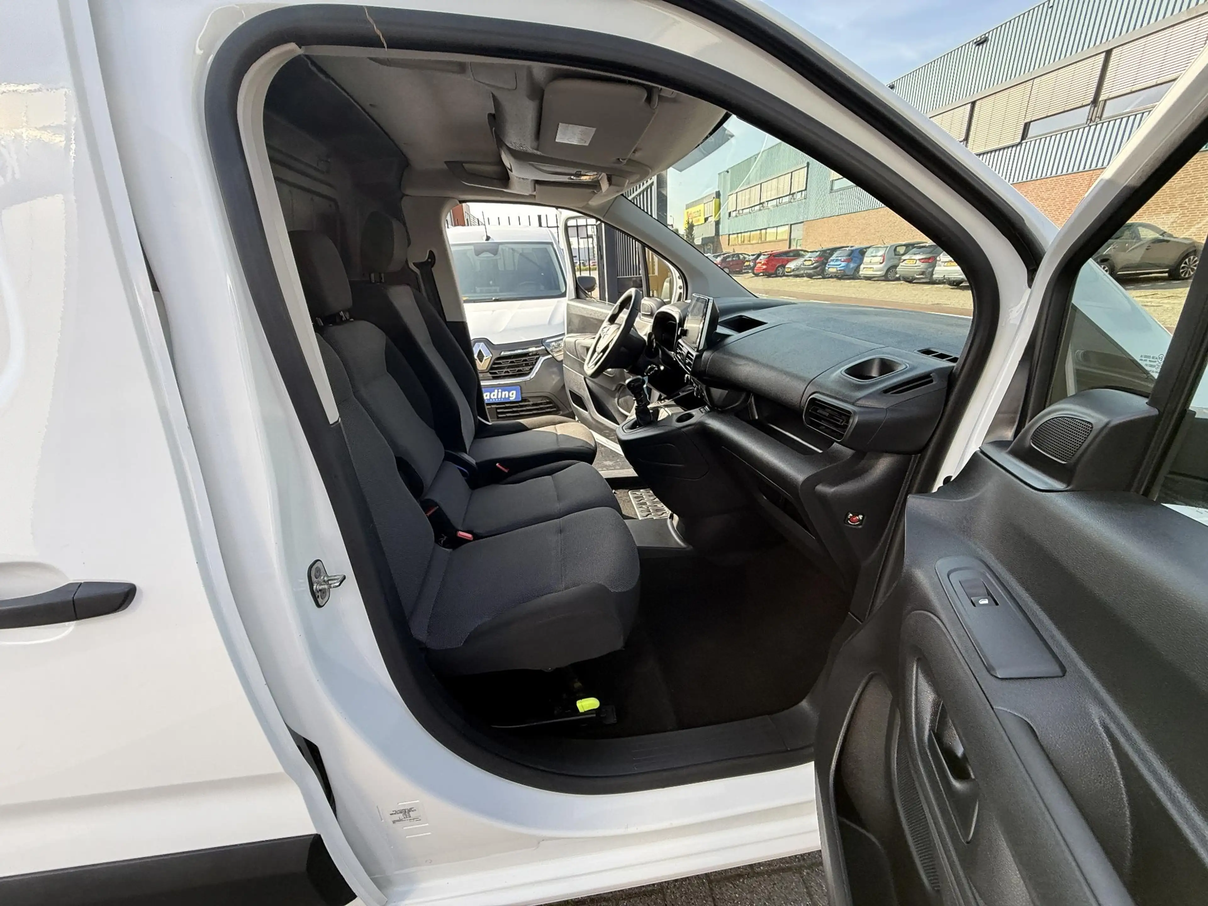 Opel Combo 1.2 Turbo L1H1 Edition BENZINE 3-ZTIS CARPLAY — photo 12