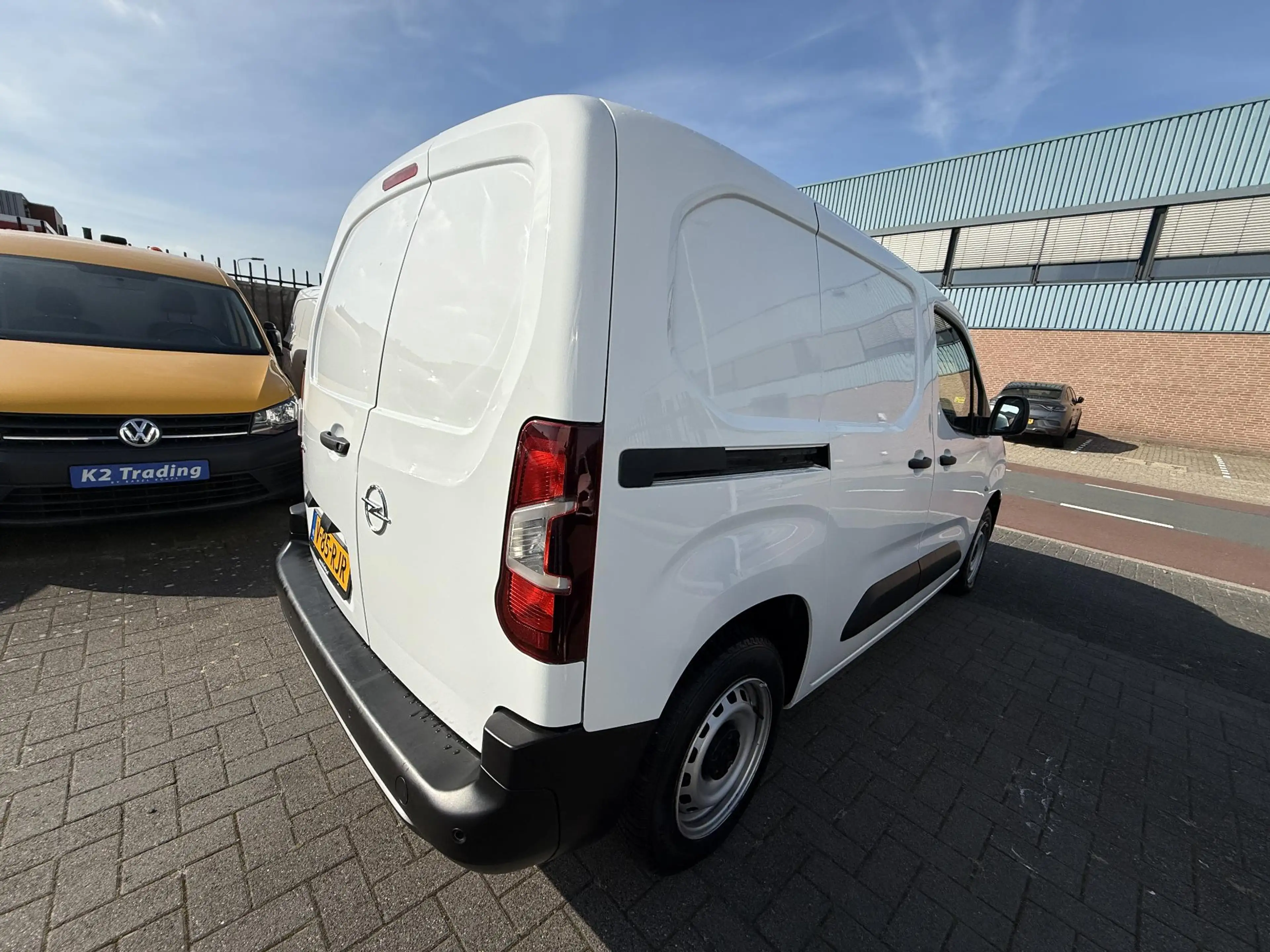 Opel Combo 1.2 Turbo L1H1 Edition BENZINE 3-ZTIS CARPLAY — photo 4