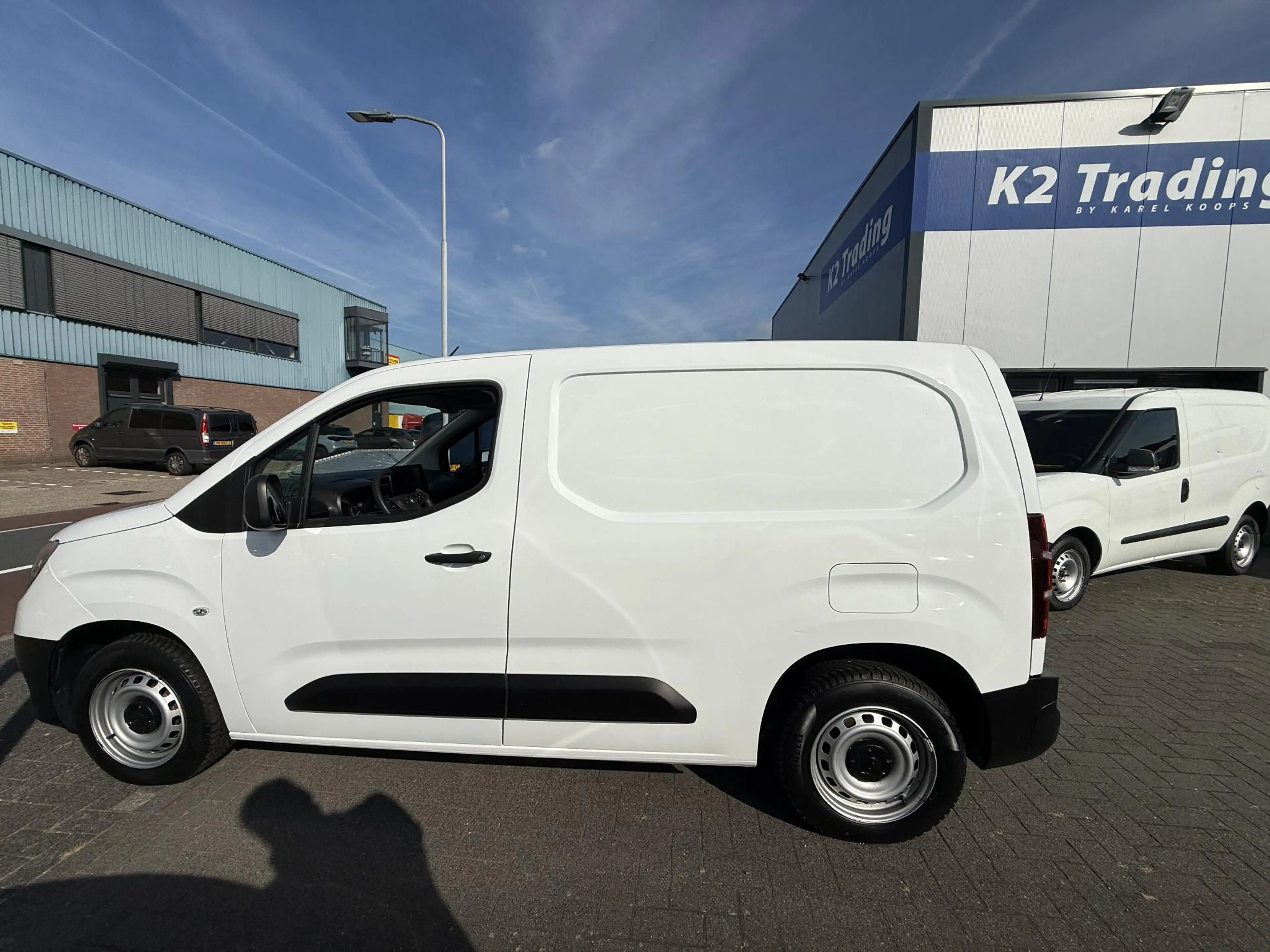 Opel Combo 1.2 Turbo L1H1 Edition BENZINE 3-ZTIS CARPLAY — photo 3