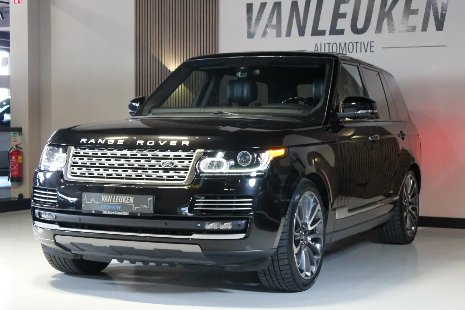 Land Rover Range Rover 5.0 V8 Autobiography Massage Zwart - 2