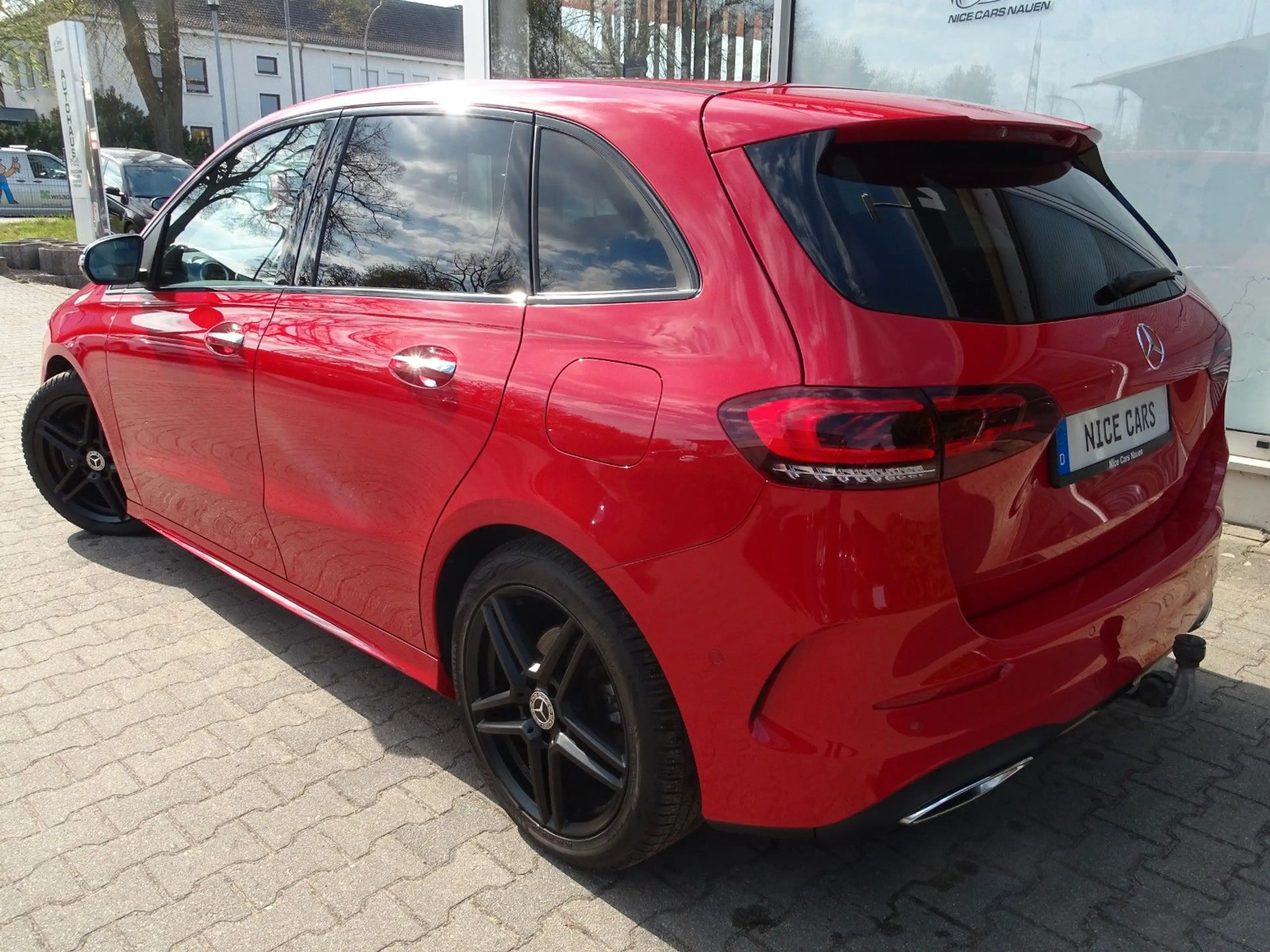 Mercedes-Benz B 220 d AMG LINE *TOTERW+SPURH. ASS.*R.KAMERA*AHK — photo 3