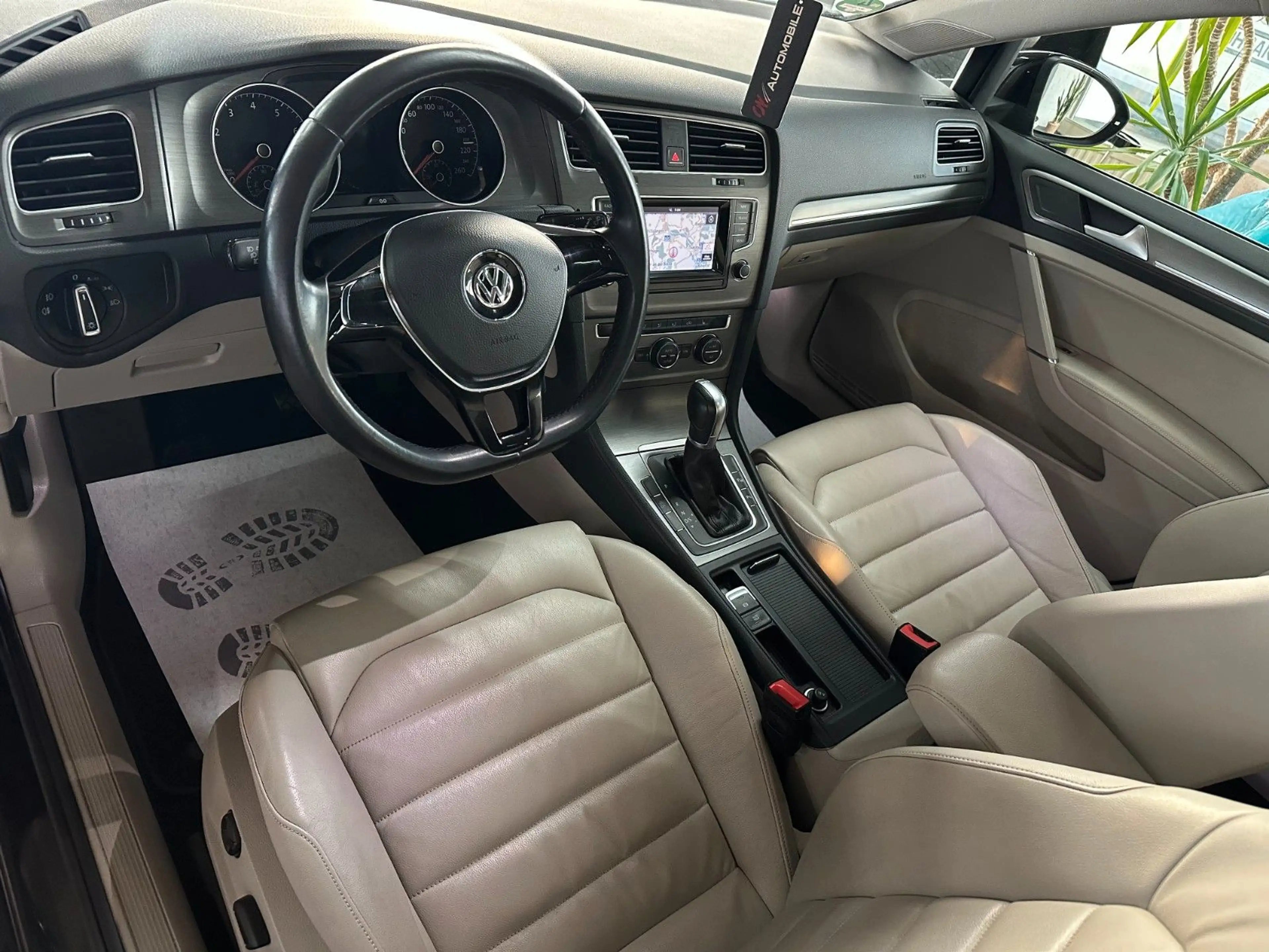 Volkswagen Golf VII Lim. BMT DSG*SHZ*Leder*Pano*Nav*Bi-Xen — photo 9