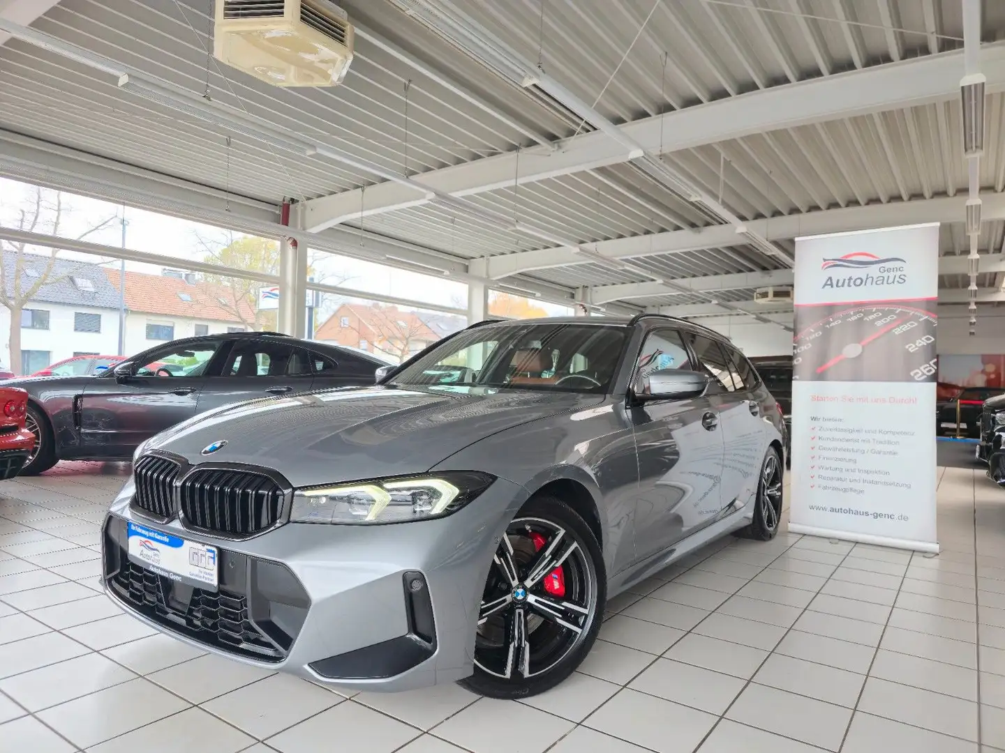 BMW 320 d Touring M Sport Pro Individual Kamera LED Gris - 1