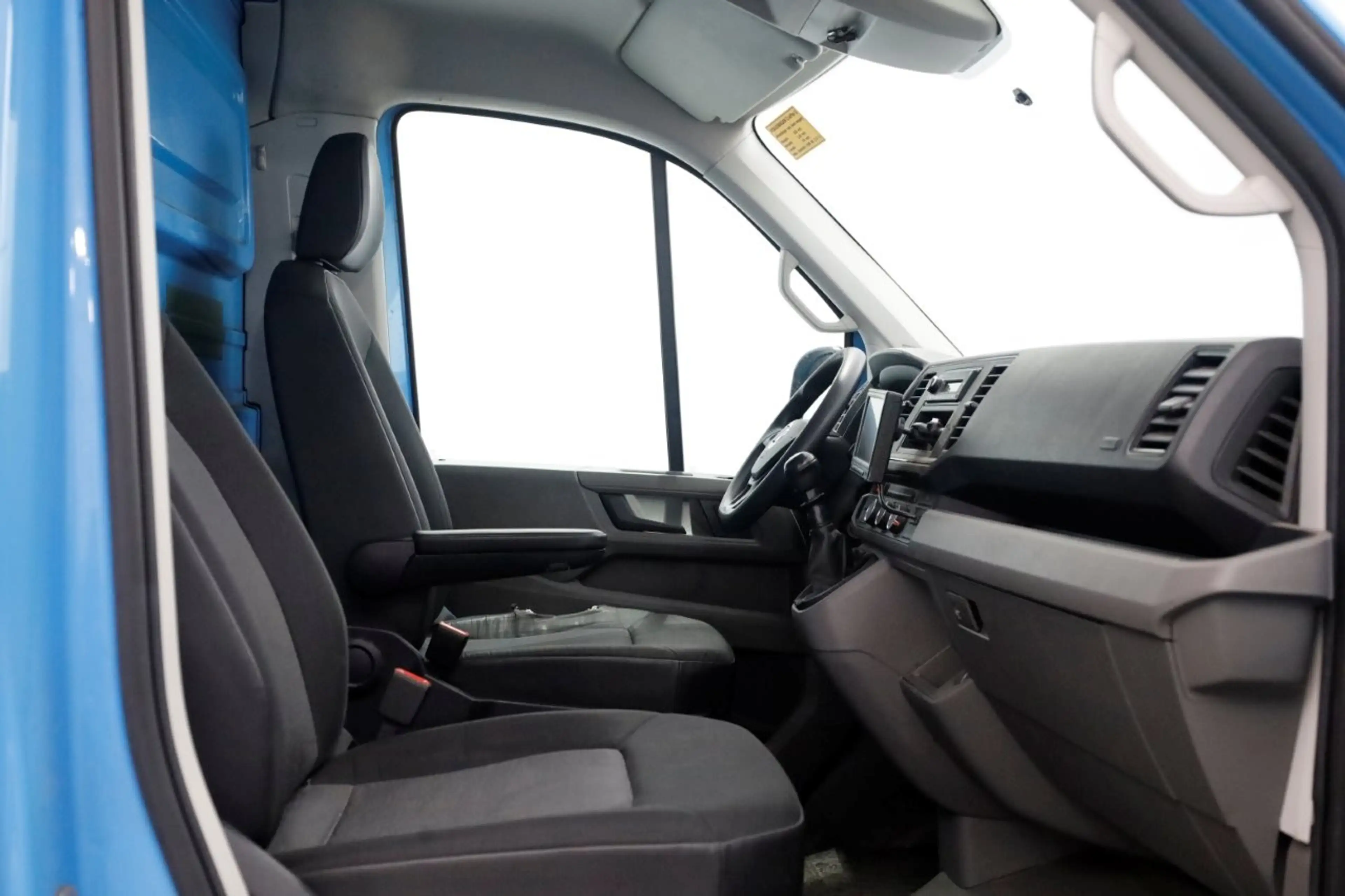 Volkswagen Crafter 35 2.0 TDI E6 Bakwagen met achterdeuren 2-Persoons — photo 3