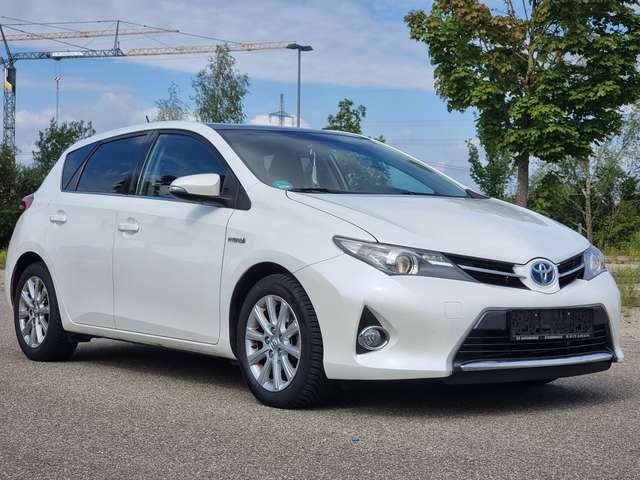 Imagine Toyota Auris Toyota Auris Hybrid 1.8 e-CVT Lounge, Panoramadach