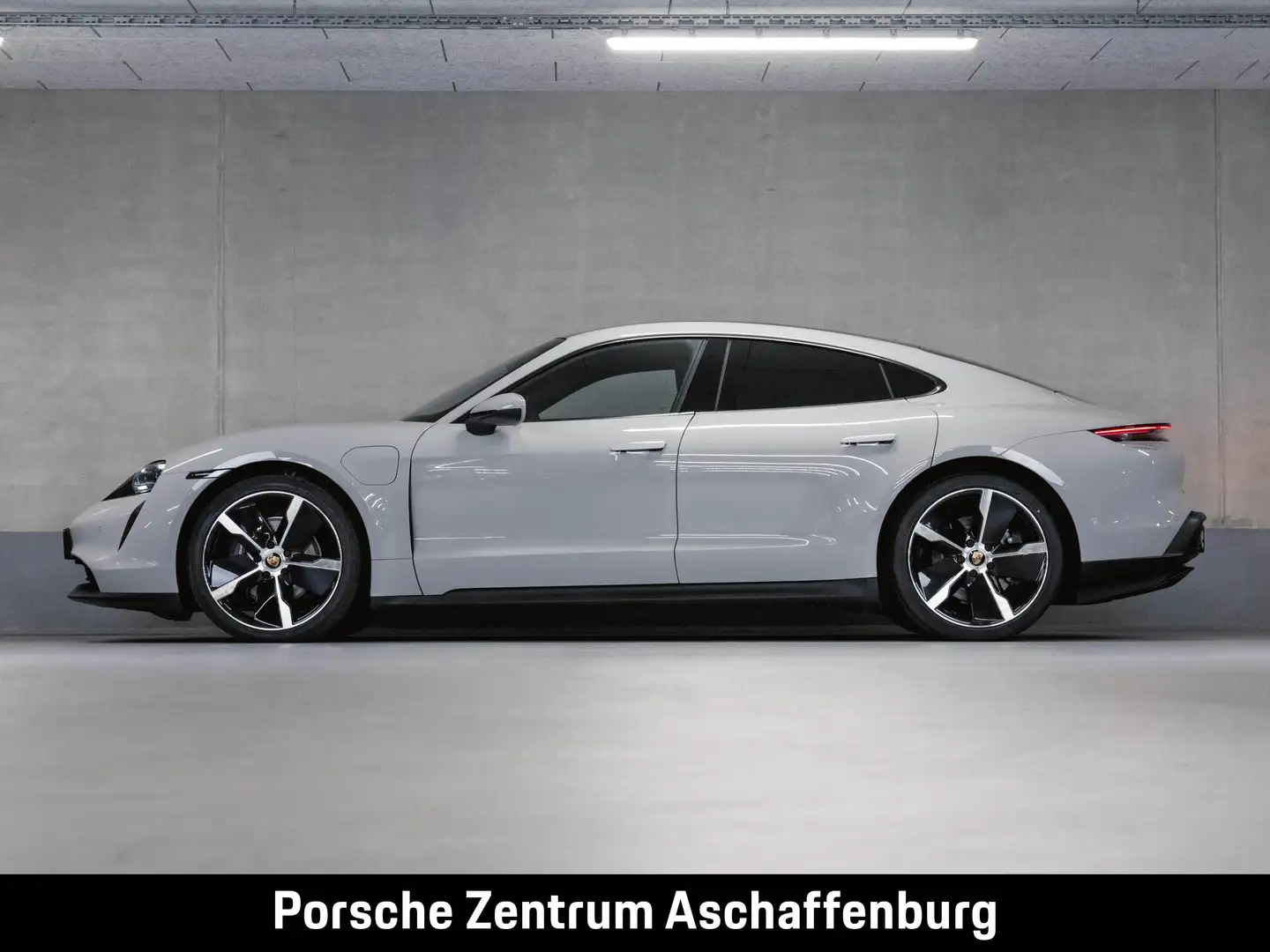 Porsche Taycan Sport Chrono Panoramadach Performance Grau - 2