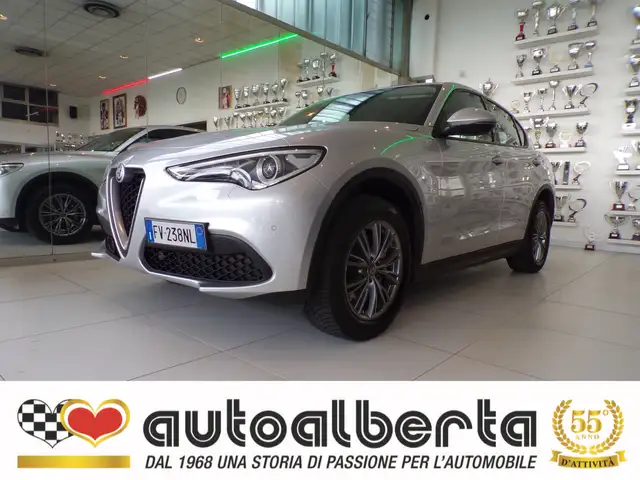 Alfa Romeo Stelvio Q4 Super 2.0 Turbo Benzina 200cv Automatica
