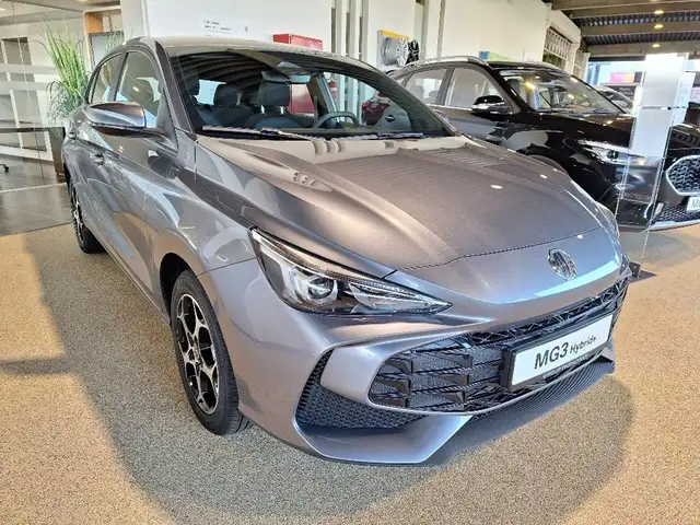 MG 3 HEV 1.5 6AT FWD LUXURY