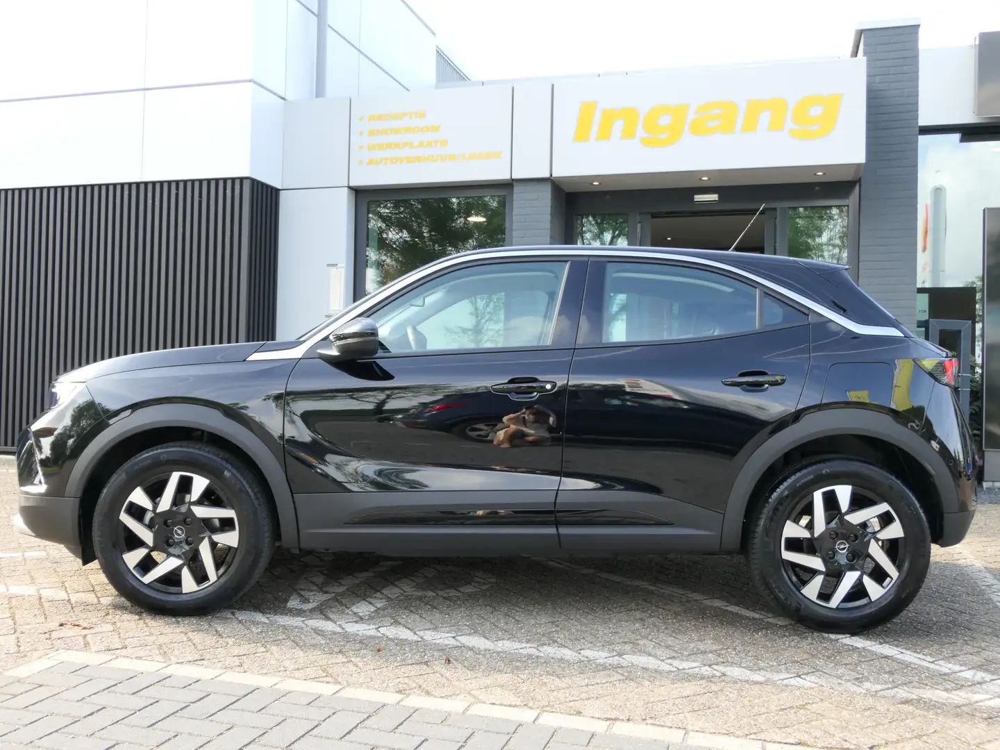 Opel Mokka 1.2 Turbo 130pk Business Elegance Automaat | 1e ei Negro - 2