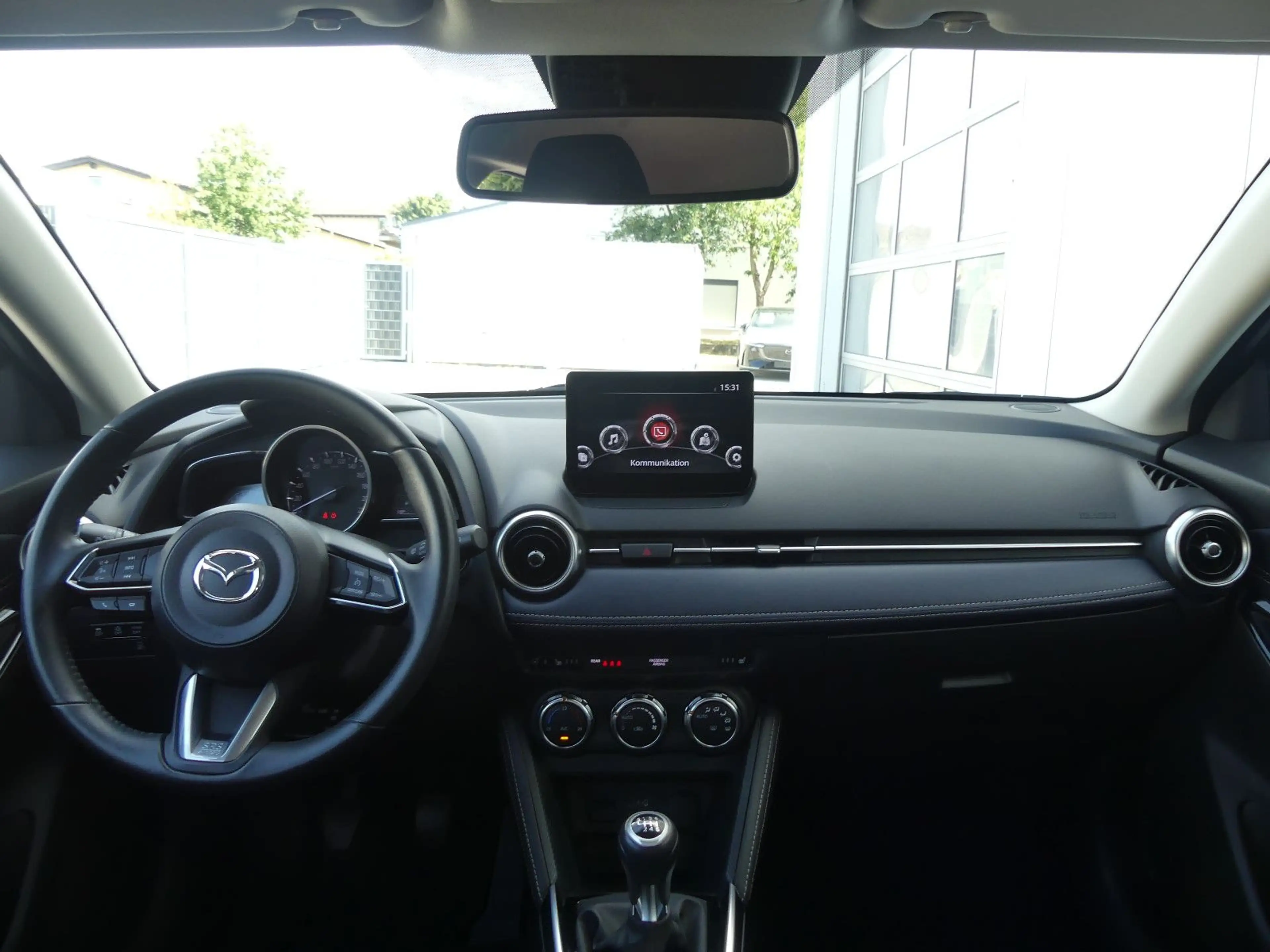 Mazda 2 e-SKYACTIV-G 90 M Hybrid Sports-Line — photo 13