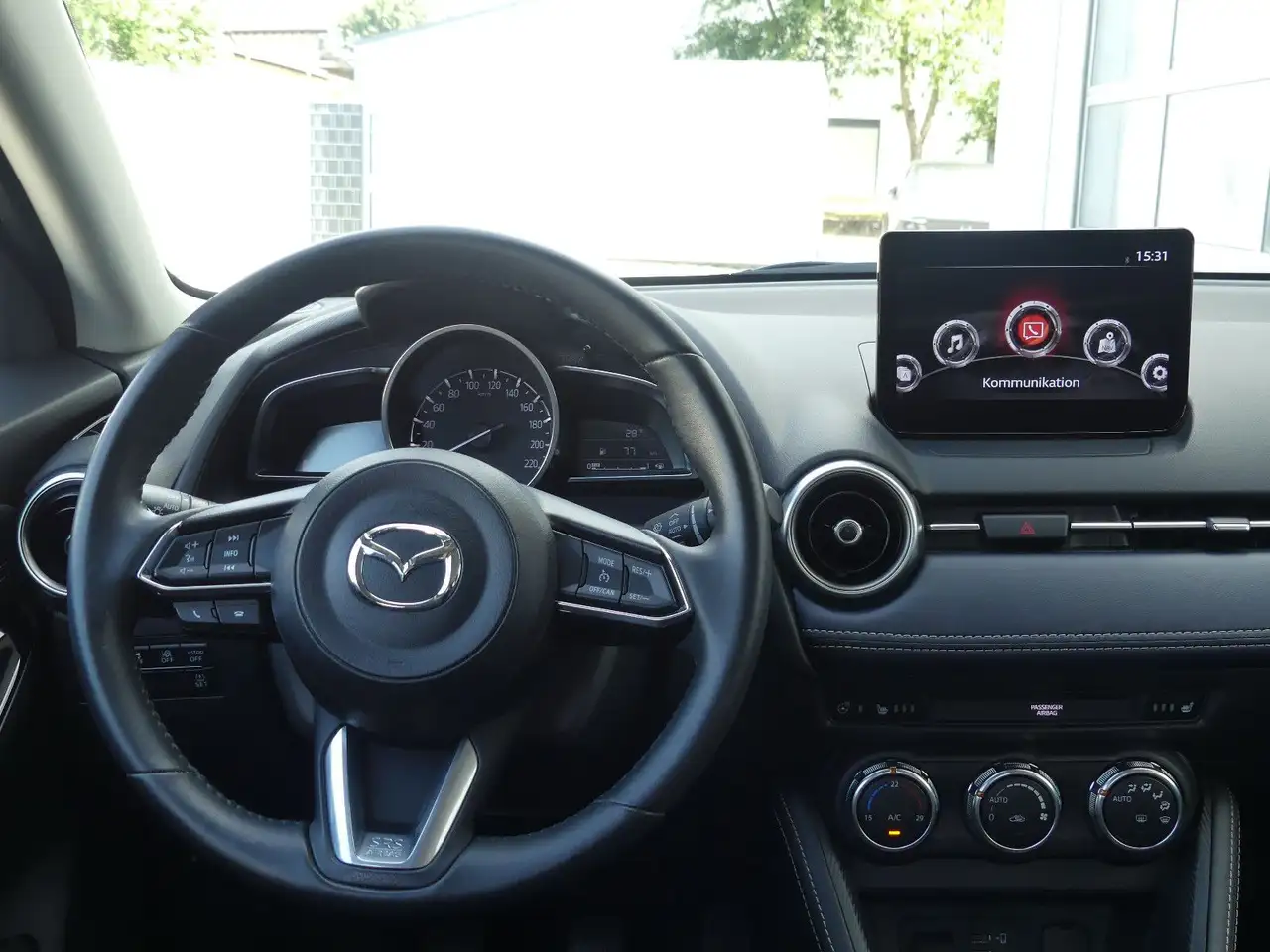 Mazda 2 e-SKYACTIV-G 90 M Hybrid Sports-Line, миниатюра 15