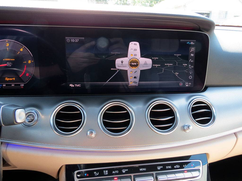 Mercedes-Benz E 400 d T-Modell 4M LED Distr. Widescreen Panorama — photo 12