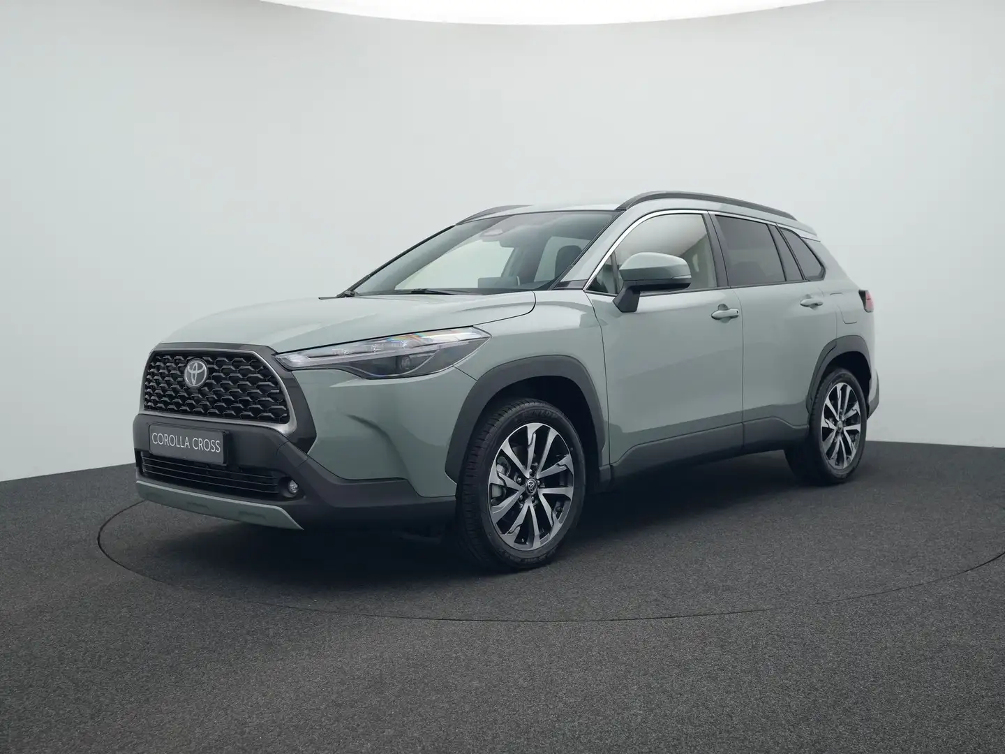 Toyota Corolla Cross Hybrid 200 Style | Incl. € 1.500,- voorraadpremie! Grün - 1