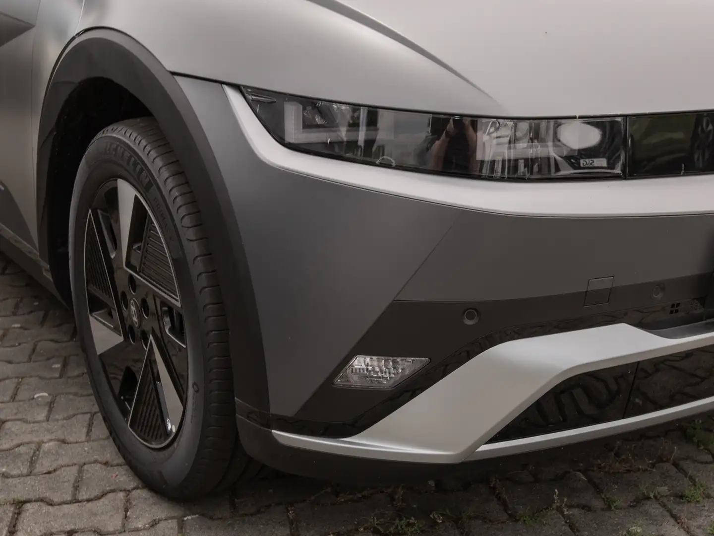 Hyundai IONIQ 5 EL.SITZE+LED+NAVI+SHZ+WÄRMEPUMPE+SOFORT Grau - 2