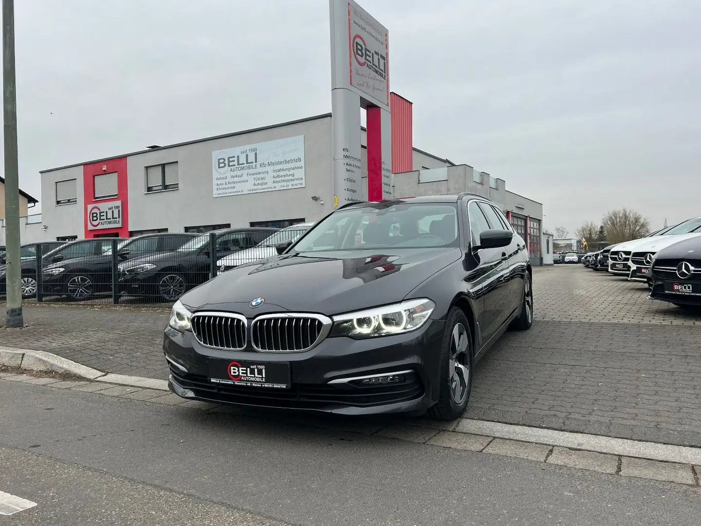 BMW 520 d Touring Live Cockpit LED FINANZIERUNG Gris - 1