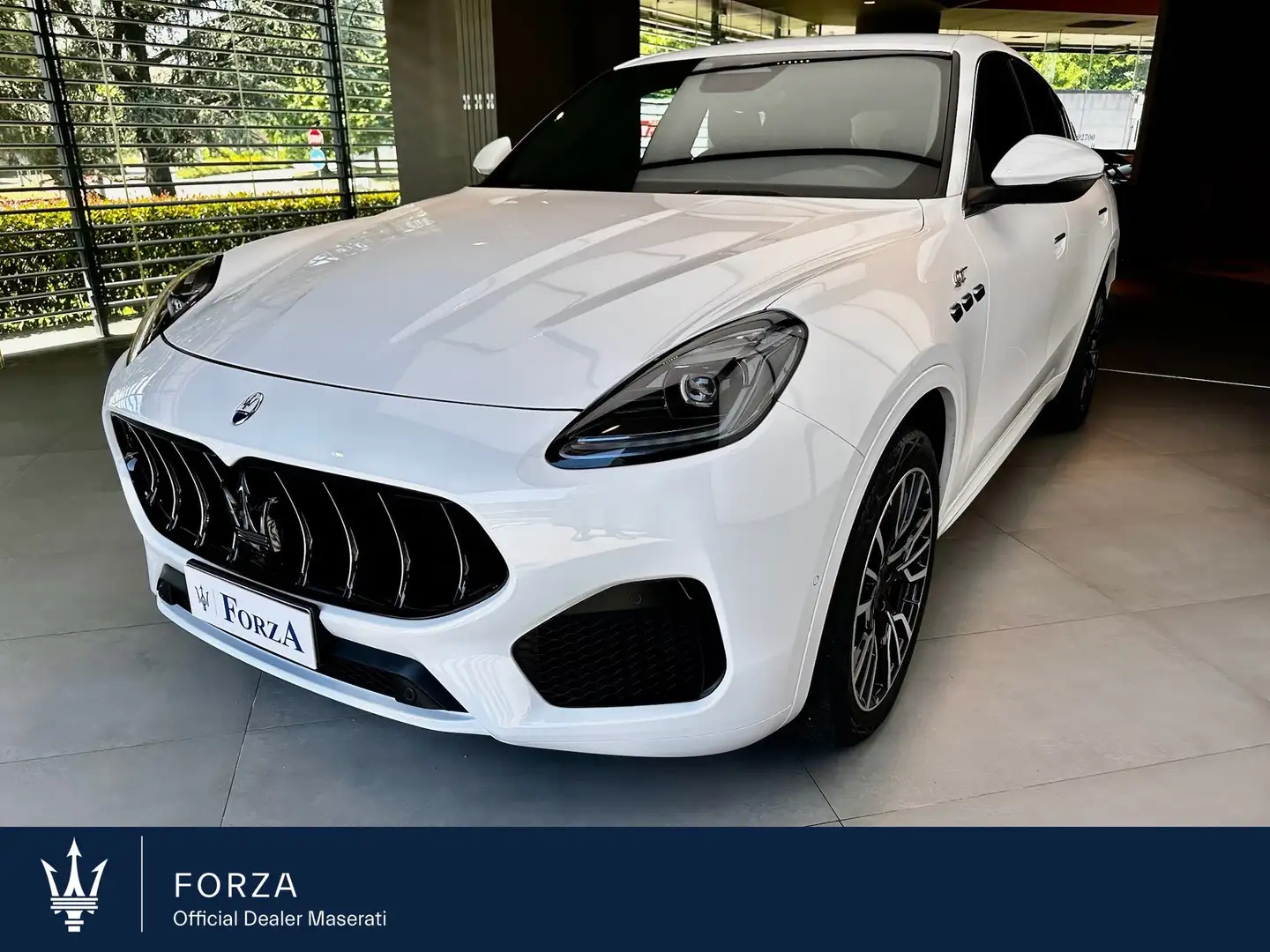 Maserati Grecale 2.0 mhev GT 250cv auto Bianco - 1