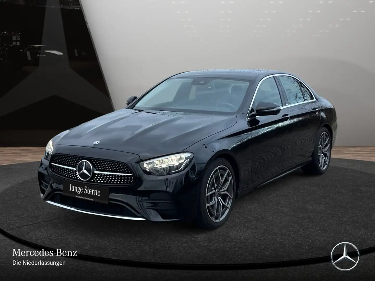 Mercedes-Benz E 200 AMG+LED+KAMERA+19"+9G Schwarz - 2
