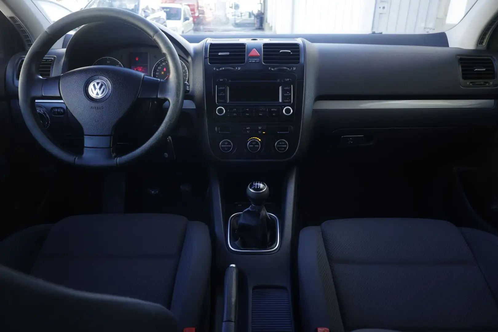Volkswagen Golf Volkswagen Golf 2.0 TDI 5p. Sportline Ltd.Edition Šedá - 2