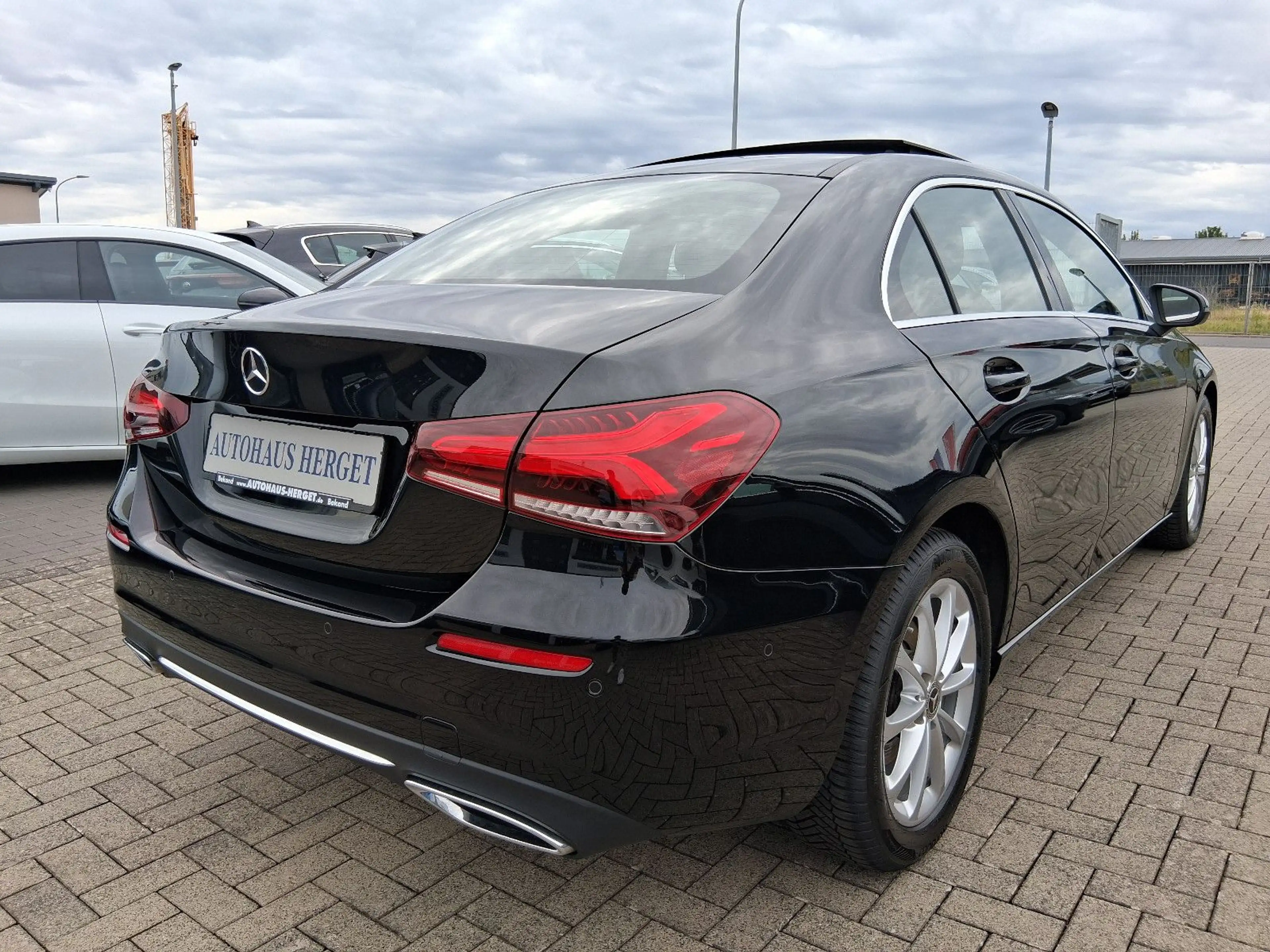 Mercedes-Benz A 200 Limousine Progressive — photo 5