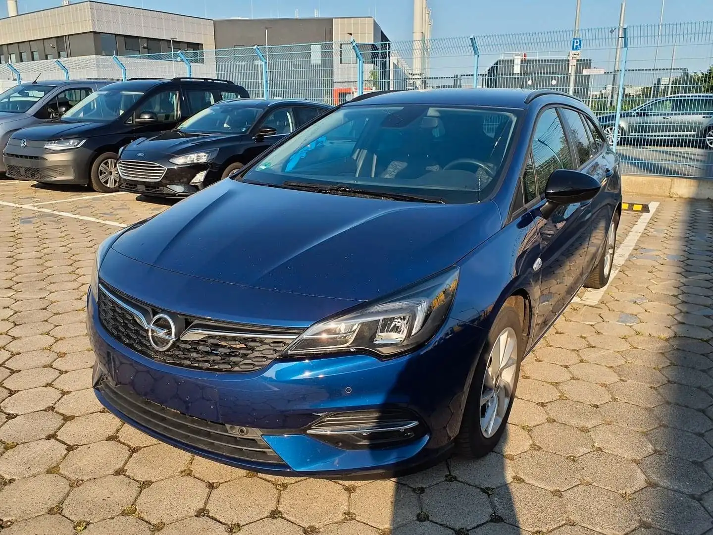 Opel Astra K Sports Tourer Edition Start/Stop Blau - 1