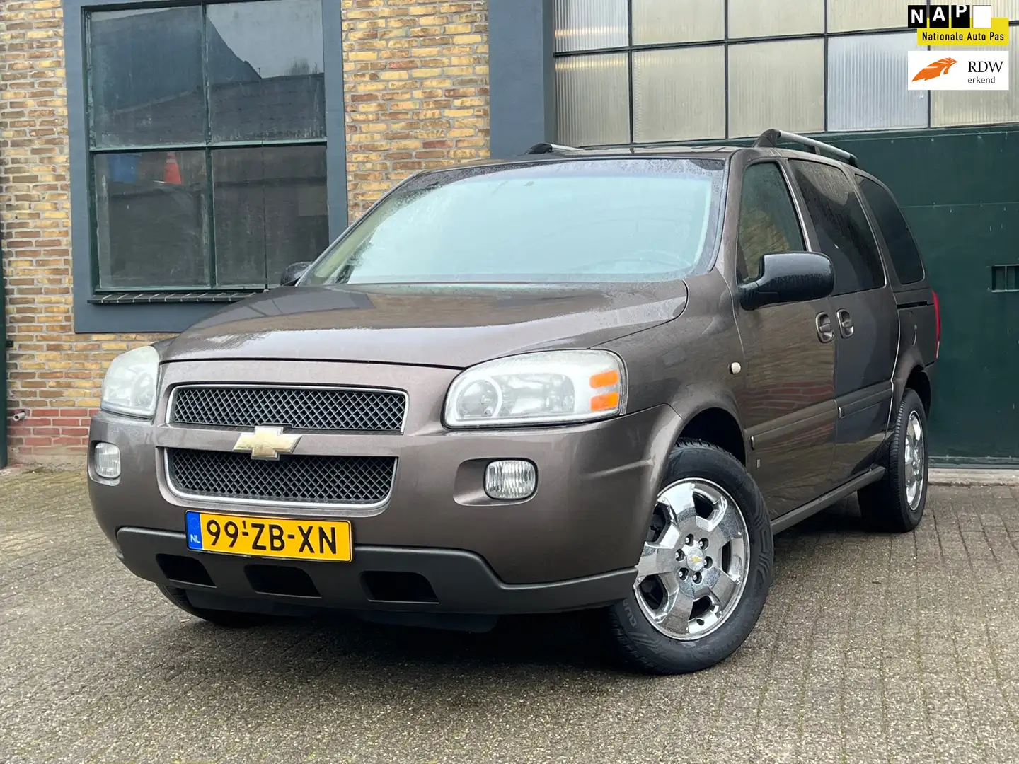 Chevrolet Uplander 7 persoons + Cruise + Clima | Kahverengi - 1