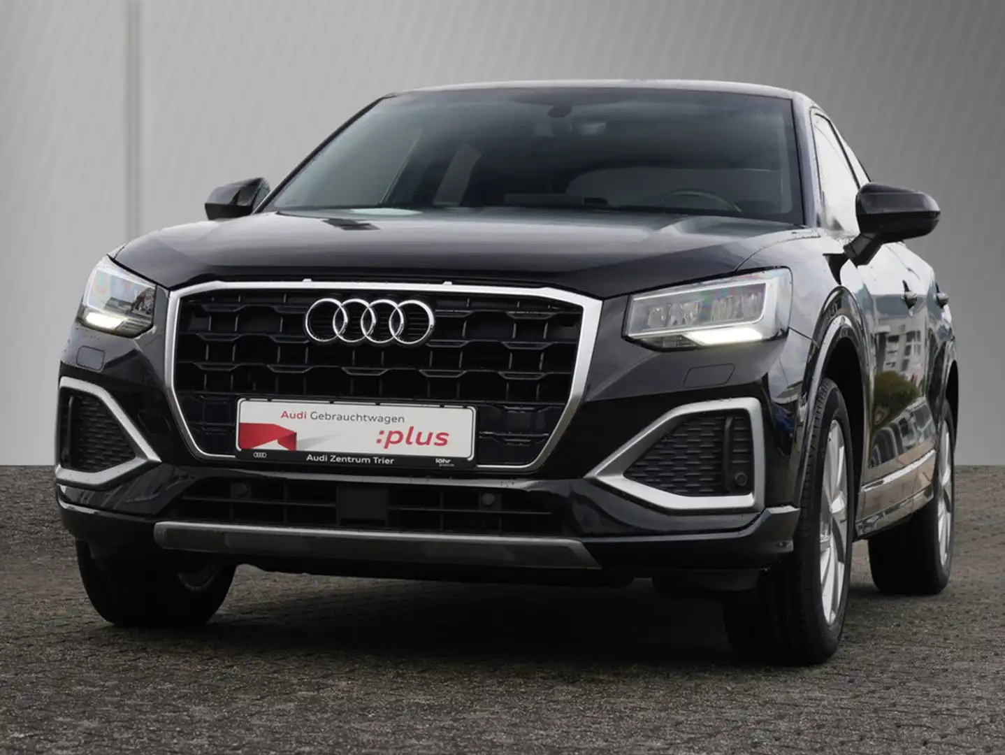 Audi Q2 35 TFSI S line S-tronic Schwarz - 2
