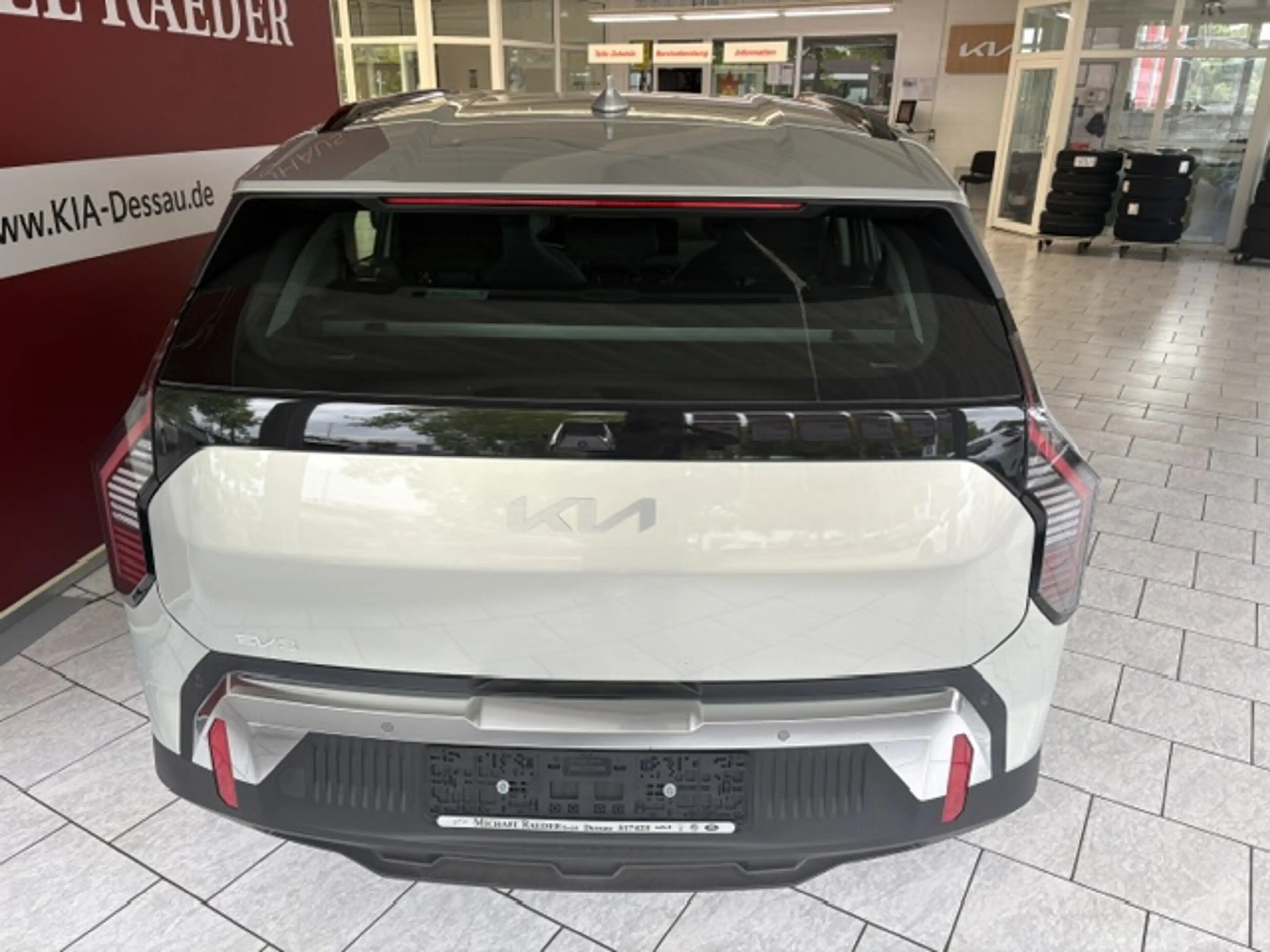 Kia EV3 81.4 Earth WIC — photo 6