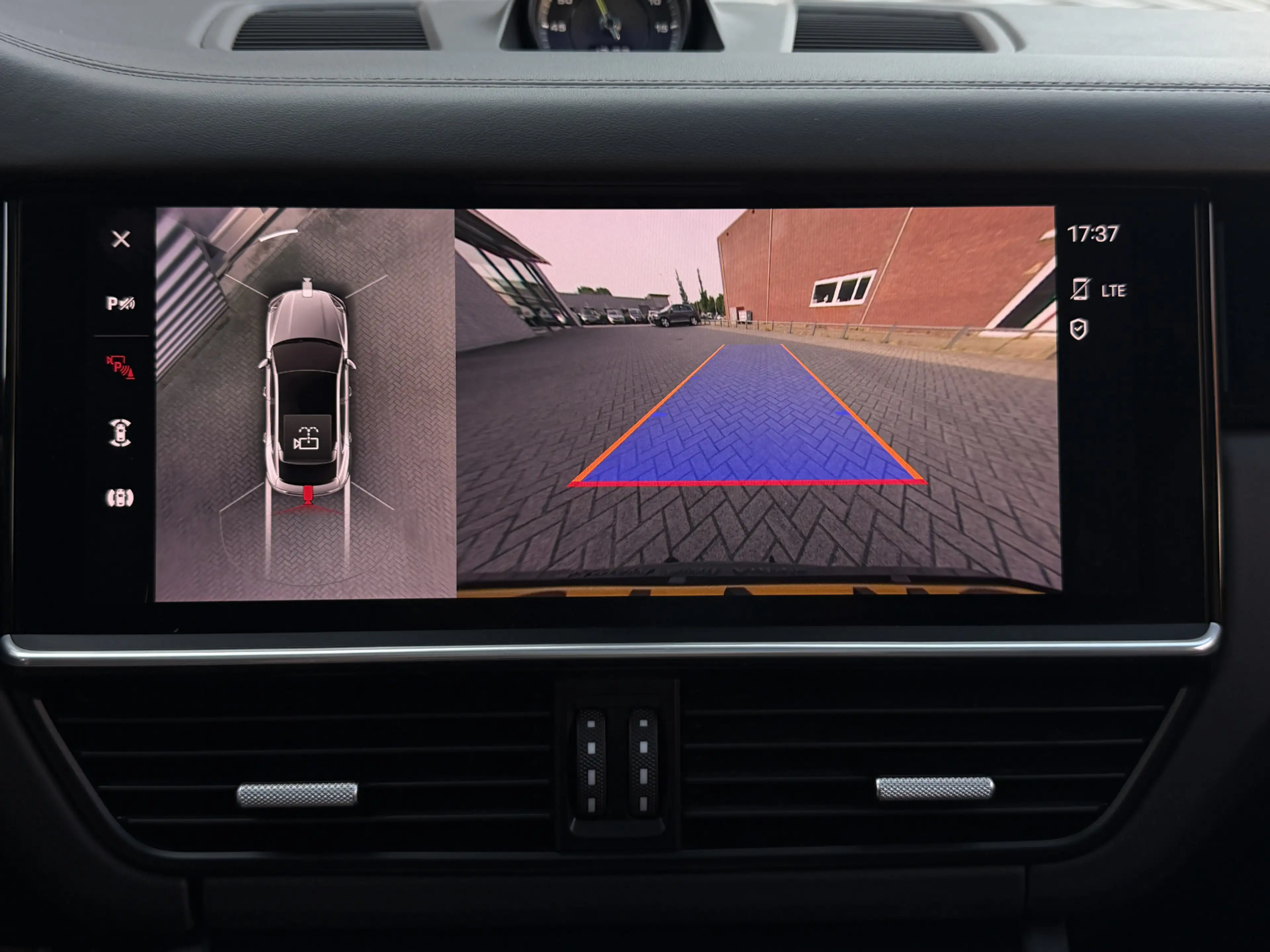 Porsche Cayenne Coupé 3.0 E-Hybrid I PHEV I Pano.dak I Carplay I 4 — photo 16