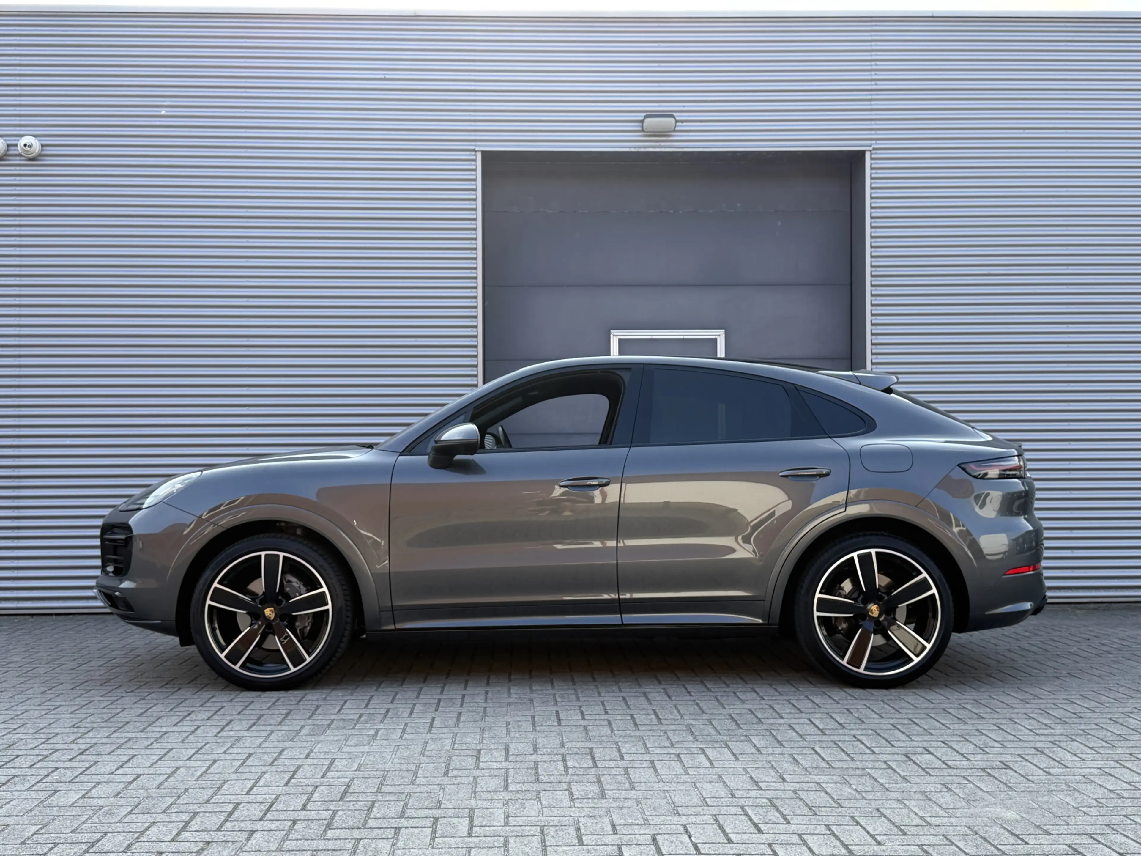 Porsche Cayenne Coupé 3.0 E-Hybrid I PHEV I Pano.dak I Carplay I 4 — photo 3