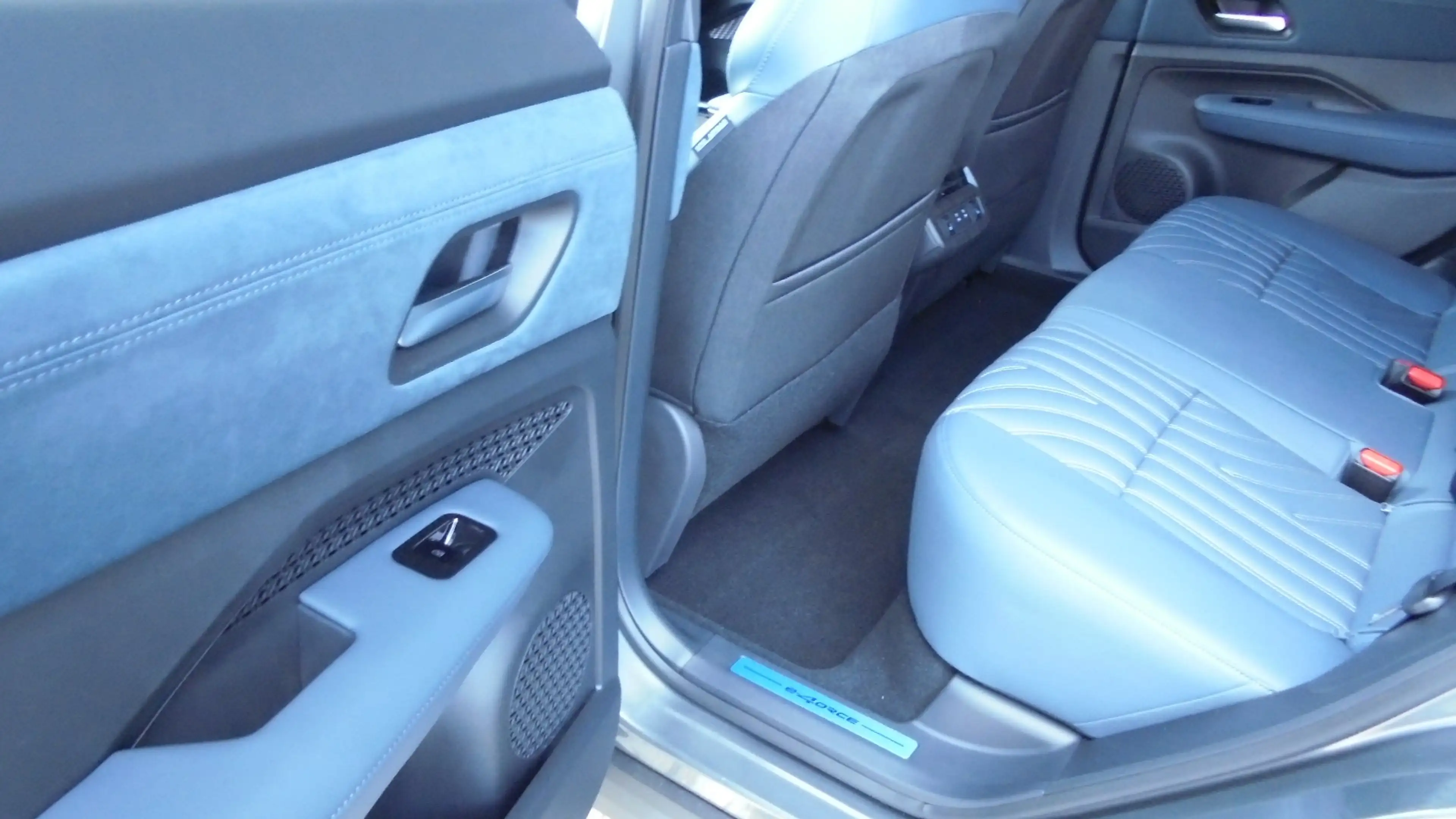 Nissan Ariya 87 kWh e-4ORCE AWD Evolve Pack — photo 15