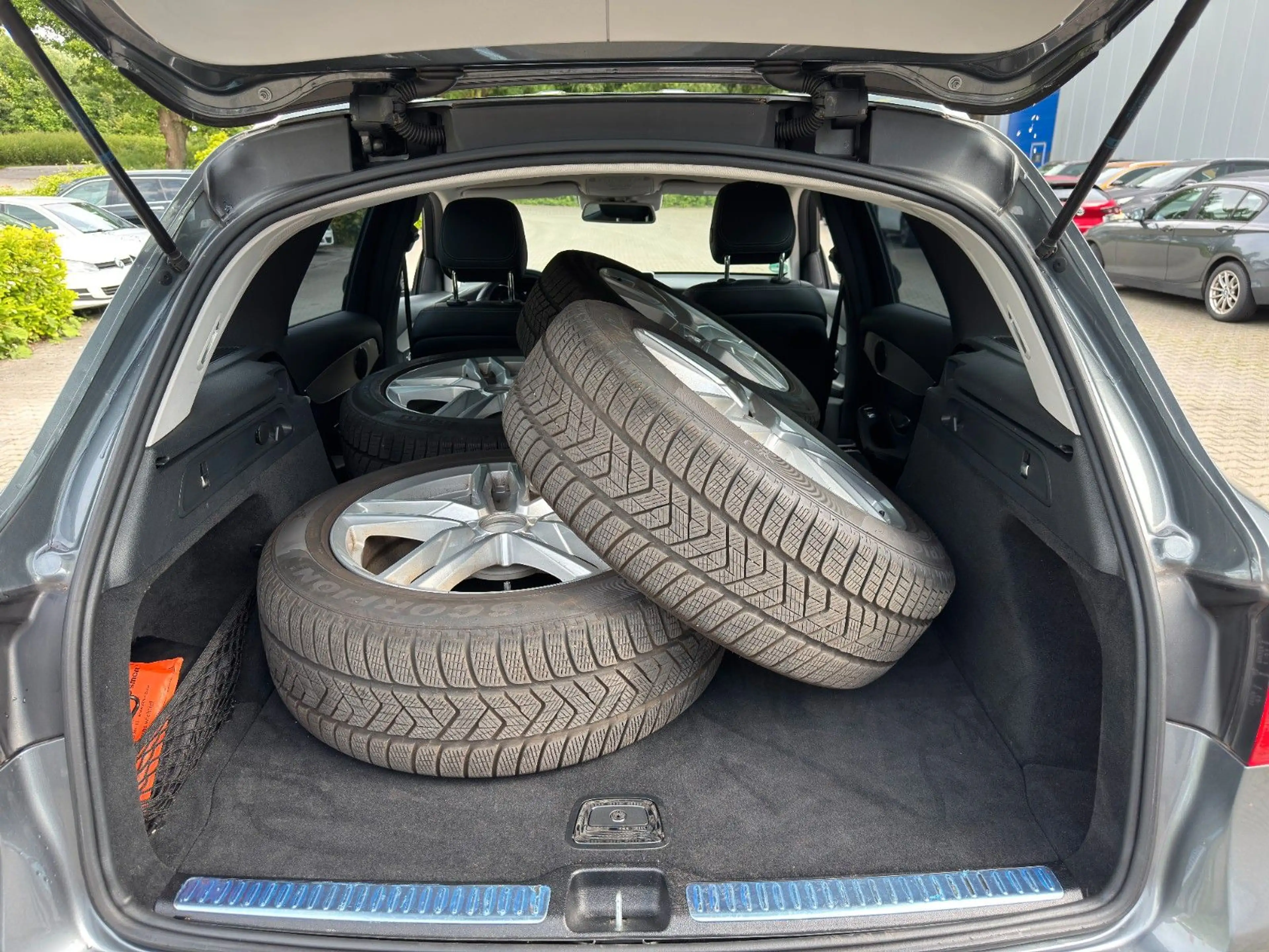 Mercedes-Benz GLC 250 d 4Matic AMG Line* Memory* LED* — photo 15