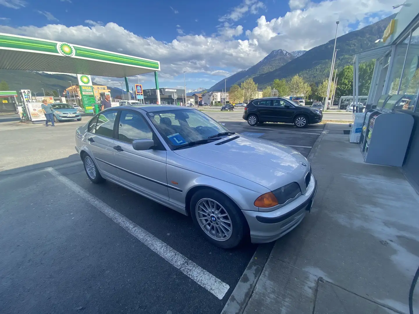 BMW 320 320d - 2