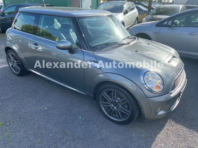 MINI Cooper S Mini Cooper S .AUTOMATIK .NAVI .TÜV NEU.