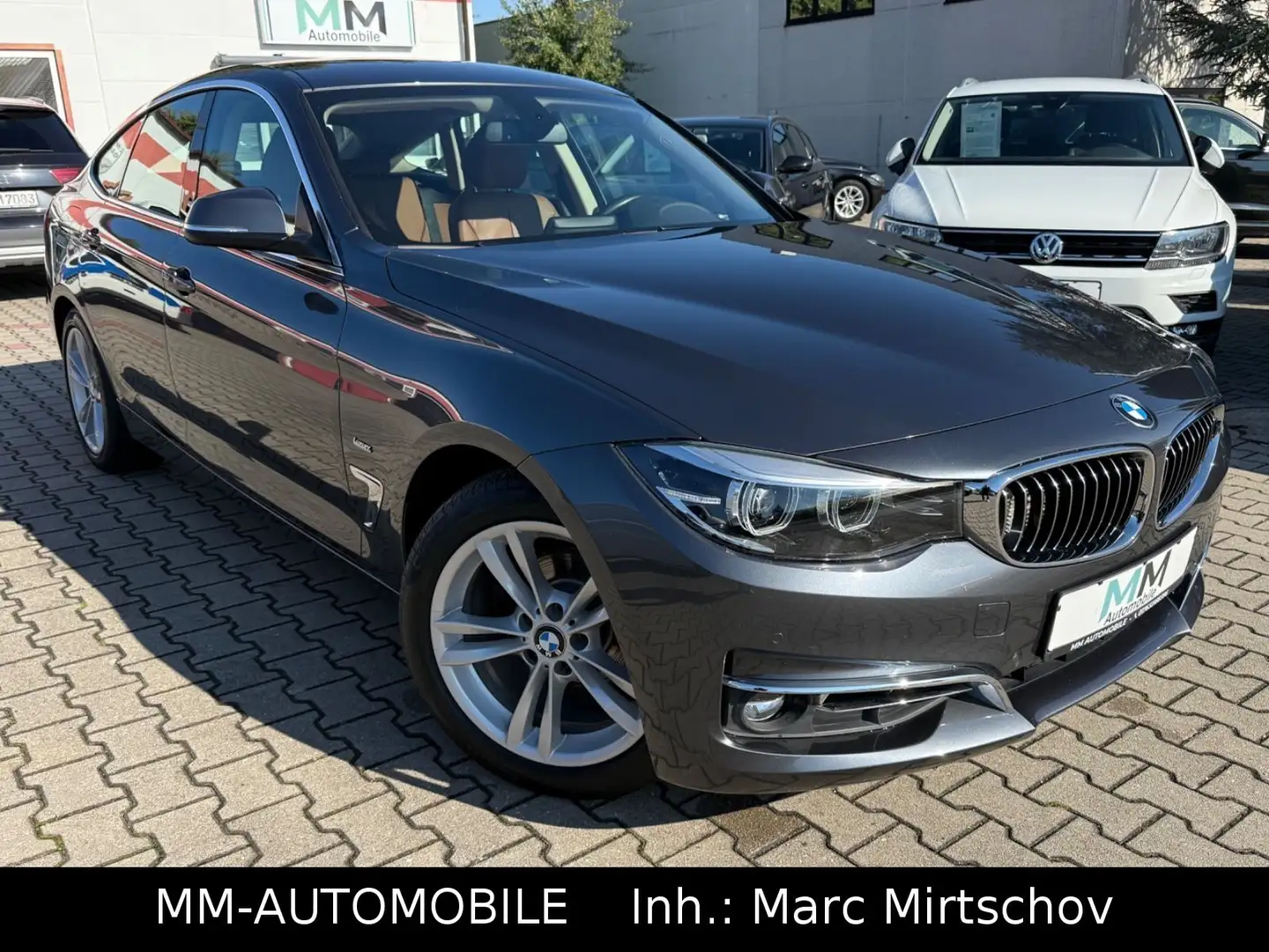 BMW 318 d GT LuxuryLi-1.HAND-NAV-LEDER-KAM-LED-BMW KD Grau - 1