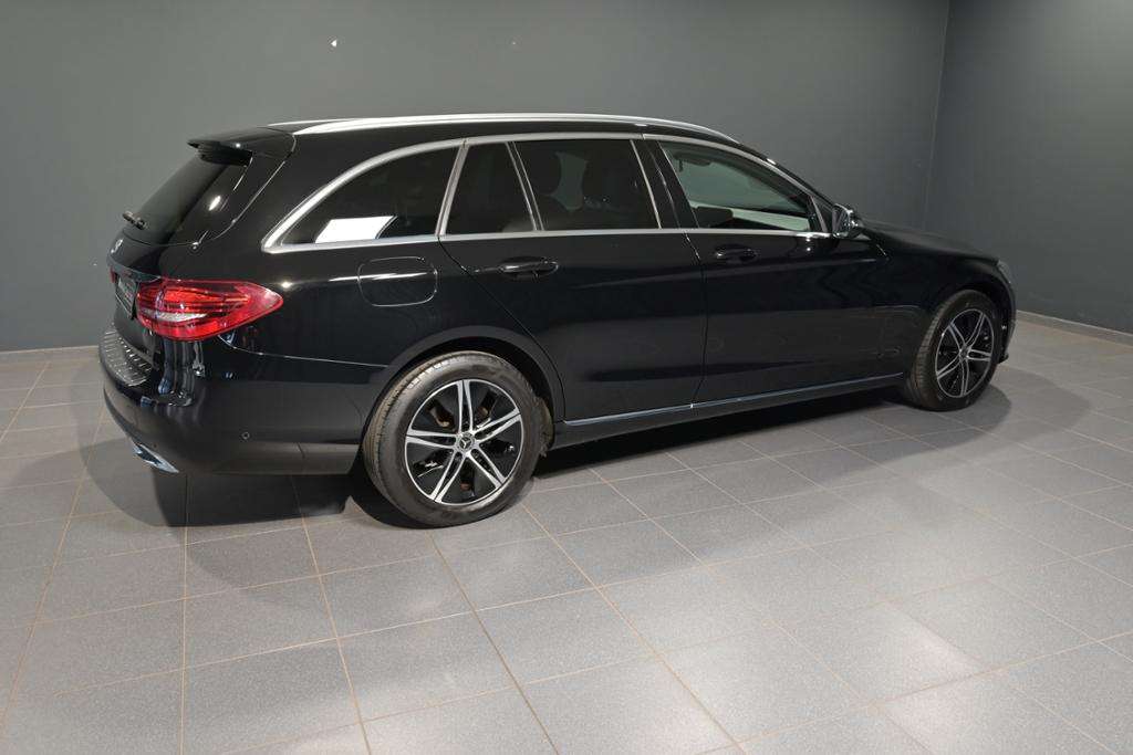 Mercedes-Benz C 220