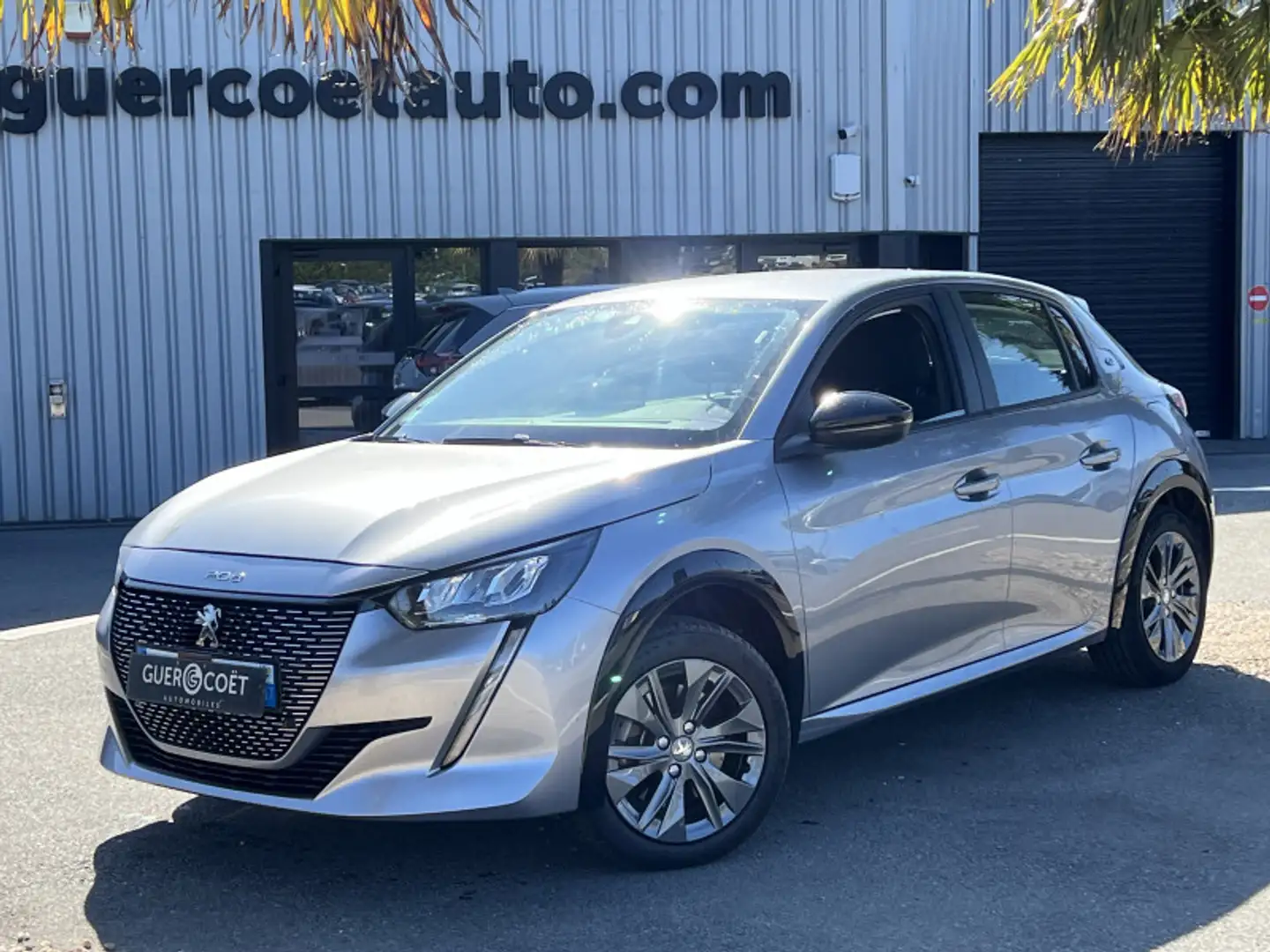 Peugeot e-208 E-208 136CH ACTIVE PACK Gris - 2