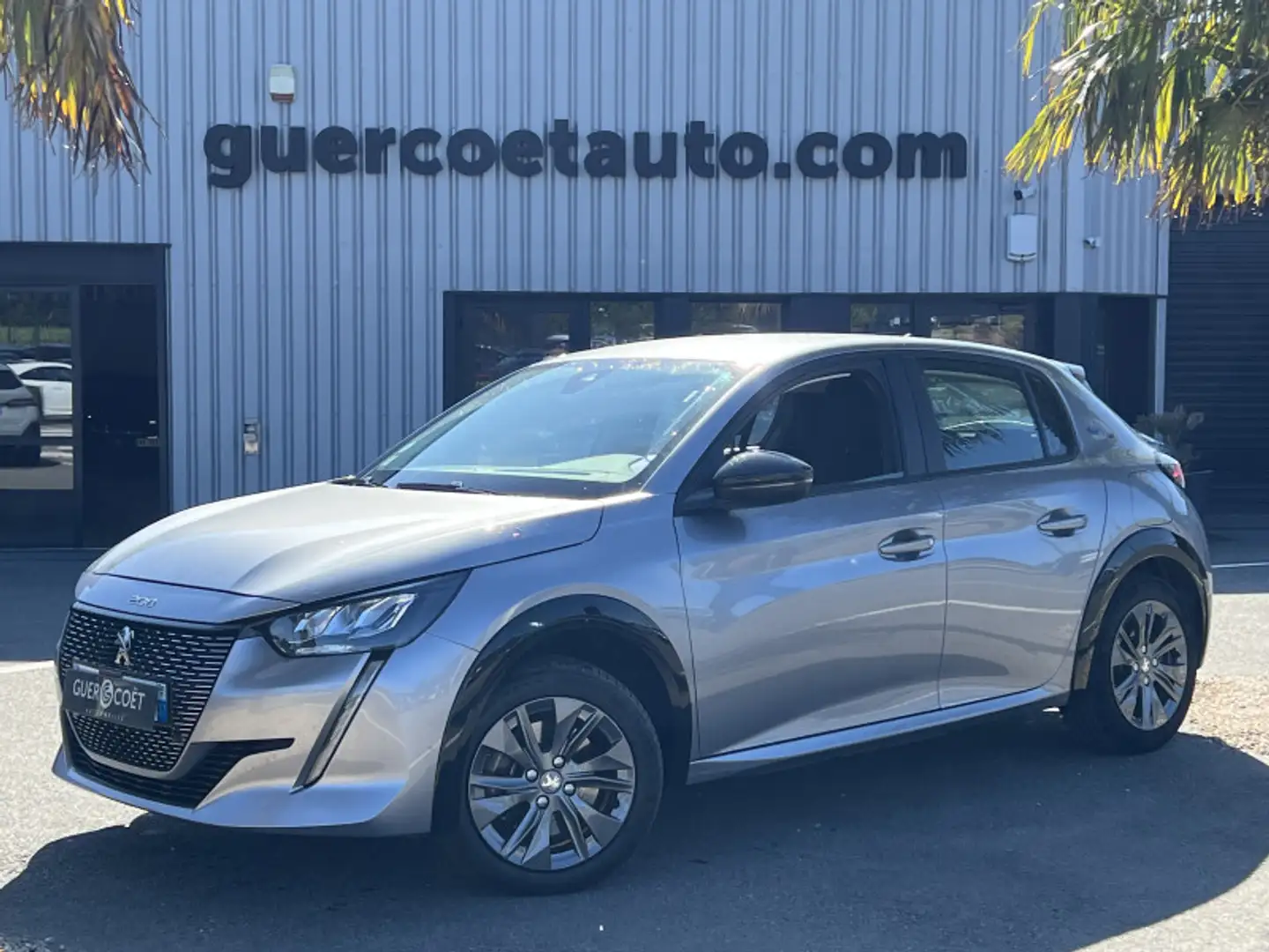Peugeot e-208 E-208 136CH ACTIVE PACK Gris - 1