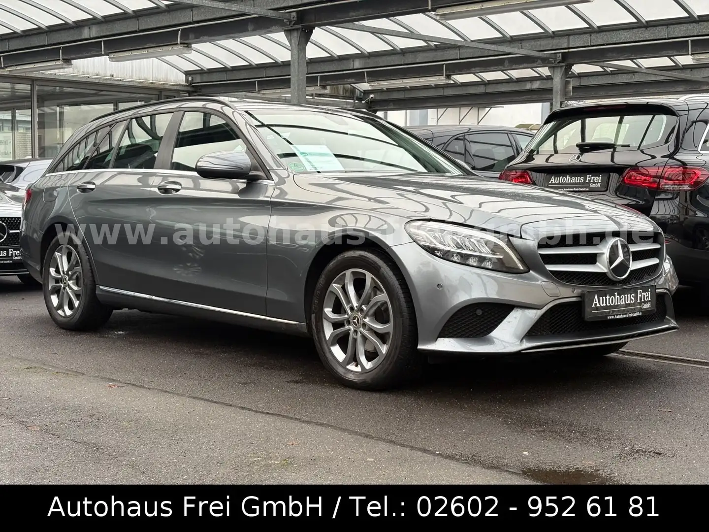 Mercedes-Benz C 200 T d*2-HAND*LED*AHK*KAMERA*PTS*CARPLAY*NAVI Gris - 1