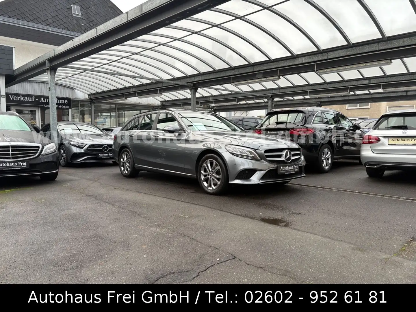 Mercedes-Benz C 200 T d*2-HAND*LED*AHK*KAMERA*PTS*CARPLAY*NAVI Gris - 2