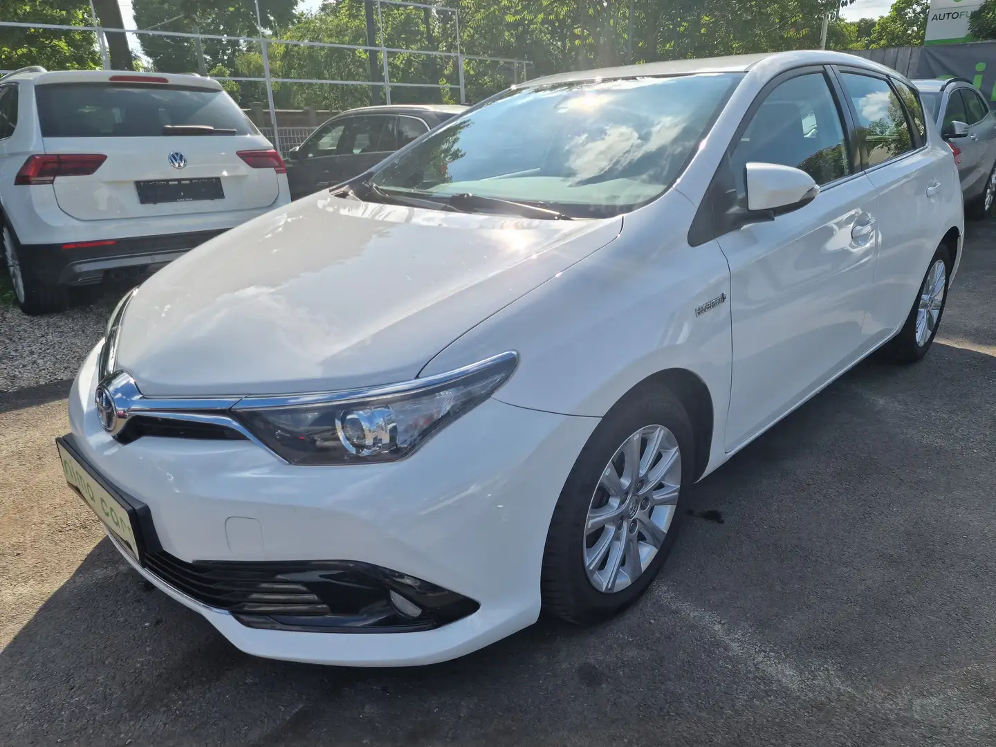 Toyota Auris 1,8 VVT-i Hybrid Active / Neues Pickerl Weiß - 1