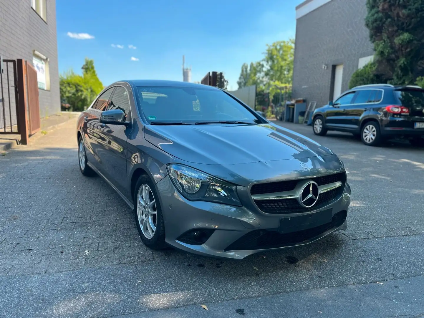 Mercedes-Benz CLA 180 TEMPOMAT NAVI S-Heft Grigio - 1