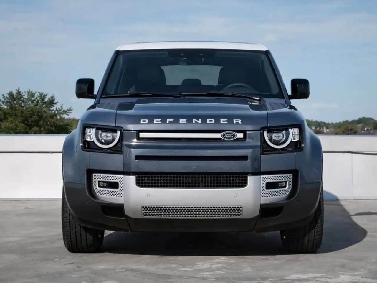 Land Rover Defender снимка Land Rover Defender