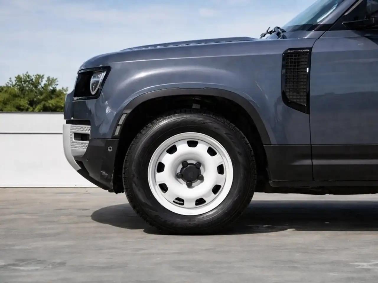 Land Rover Defender снимка Land Rover Defender