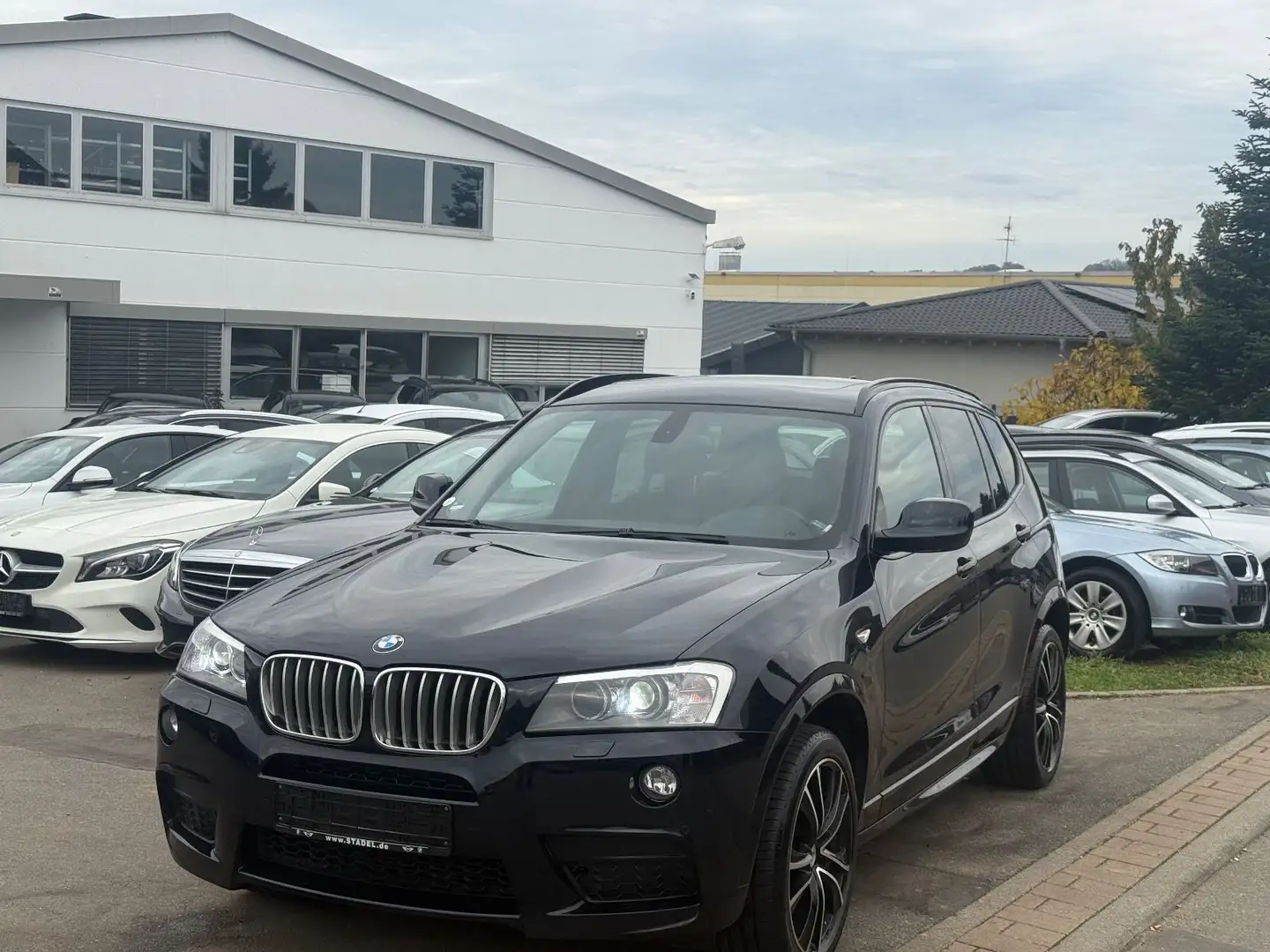 BMW X3 xDrive 30 d*NEU*TÜV*M*Paket*258 PS*AHK*NAVI Zwart - 1