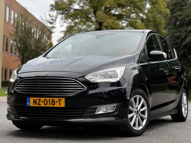 Ford C-Max view 6