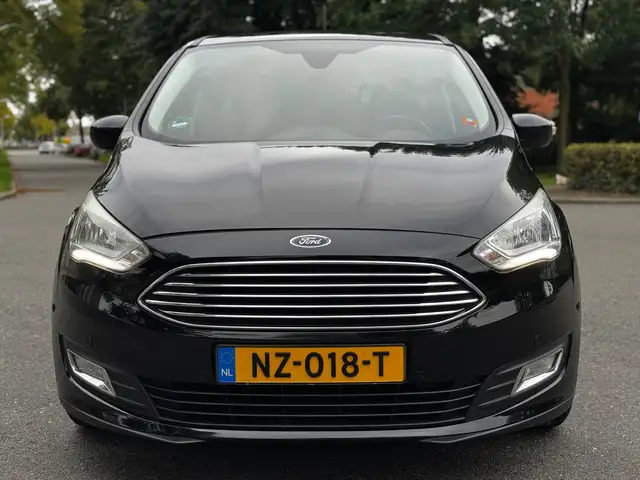 Ford C-Max view 12