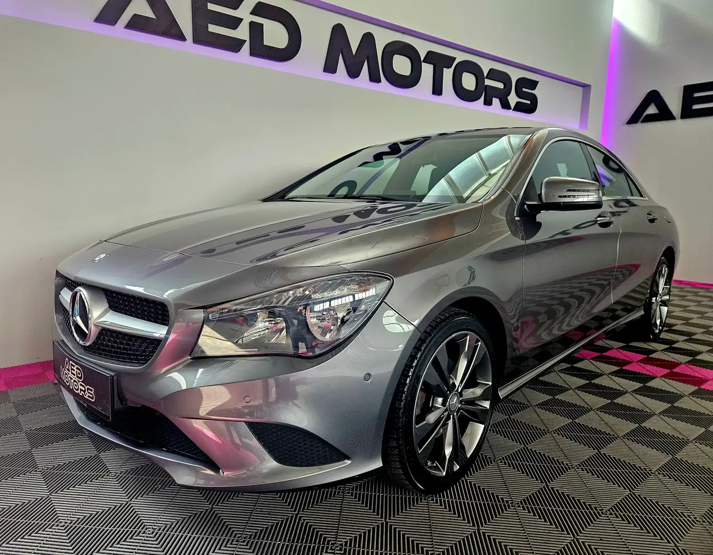 Mercedes-Benz CLA 180 CLA 180 1.Besitz nur 69.000km Grau - 2
