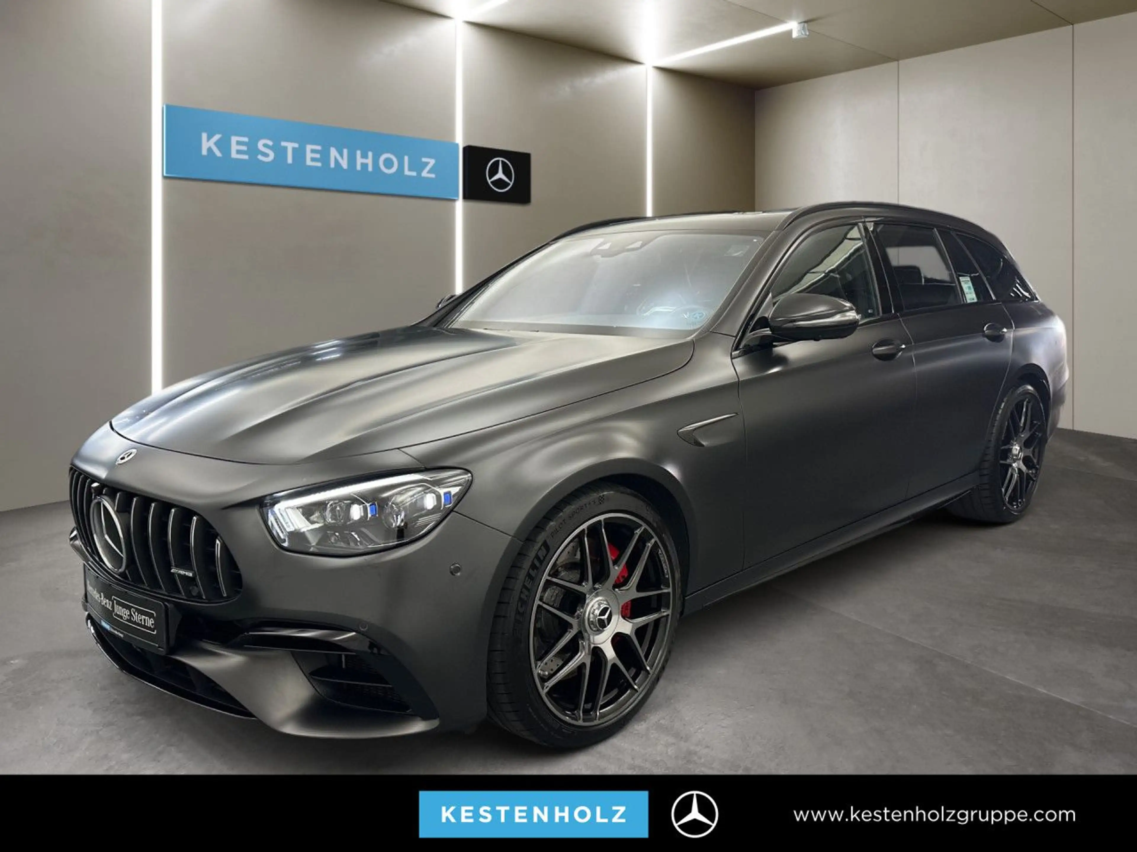 Mercedes-Benz E 63 AMG S T 4M Driversp Perf-Sitze WideScreen SHD