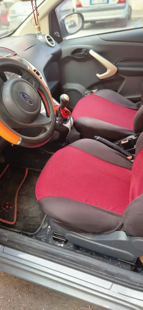 Ford Ka/Ka+ Ka 1.2 Titanium + c/esp 69cv E6 Grigio - 1