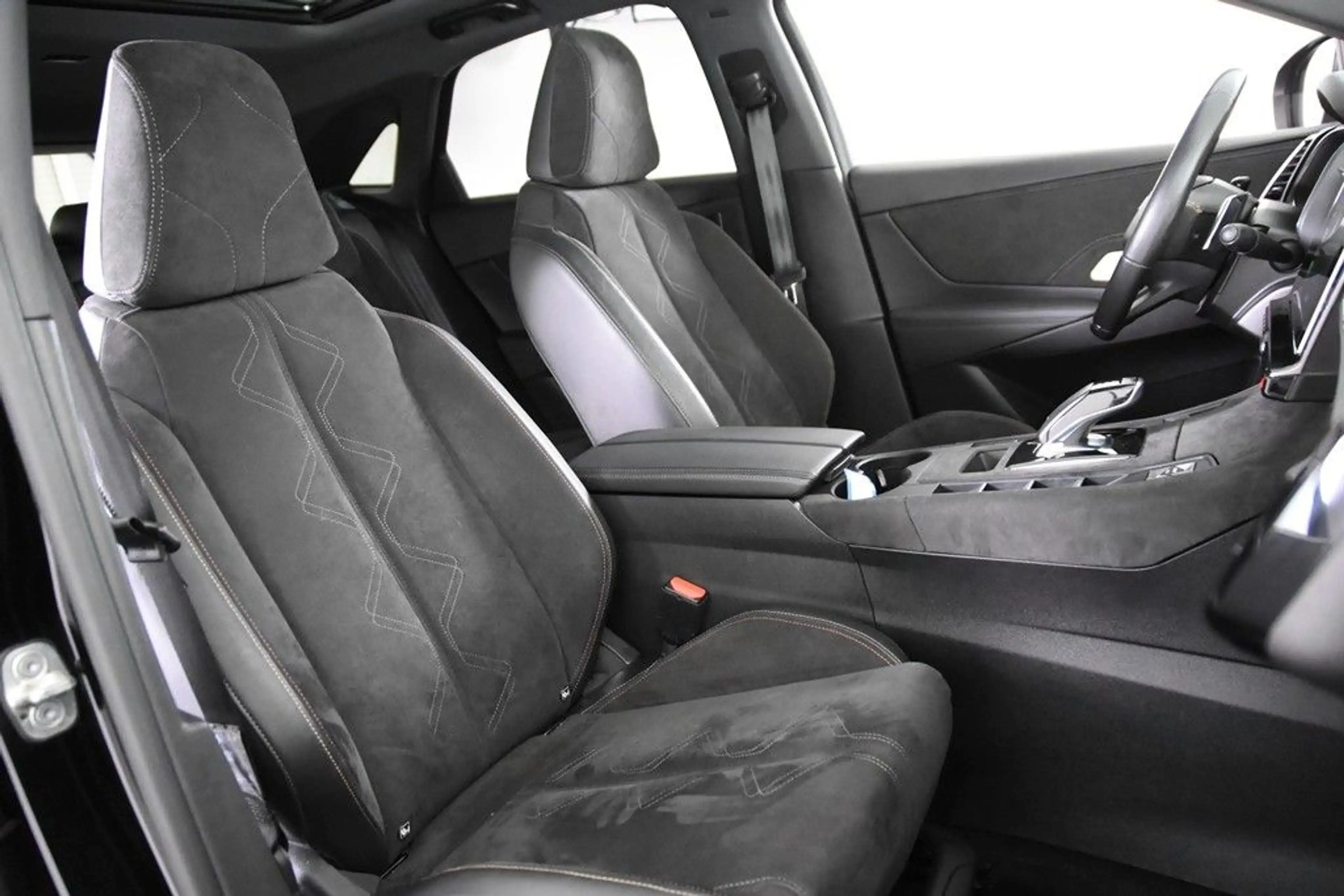 DS Automobiles DS 7 Crossback *1.Hand*Leder*Pano.*Voll* — photo 3